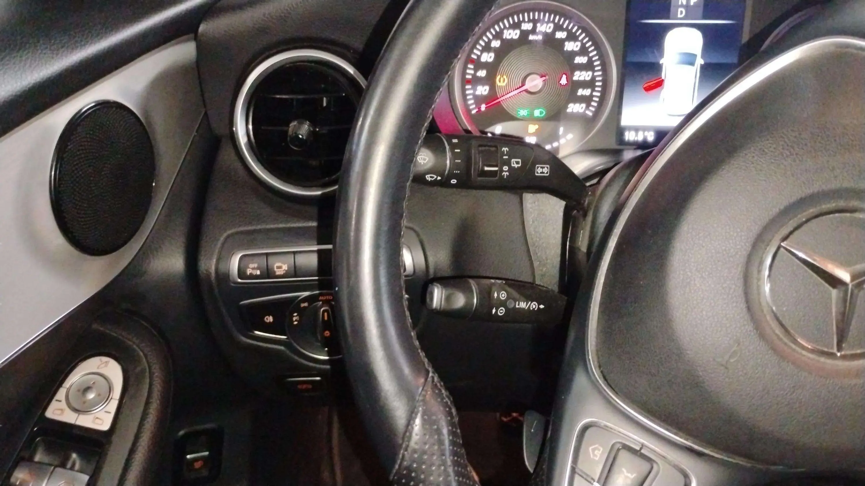 Mercedes-Benz GLC 250 4MATIC - foto 23