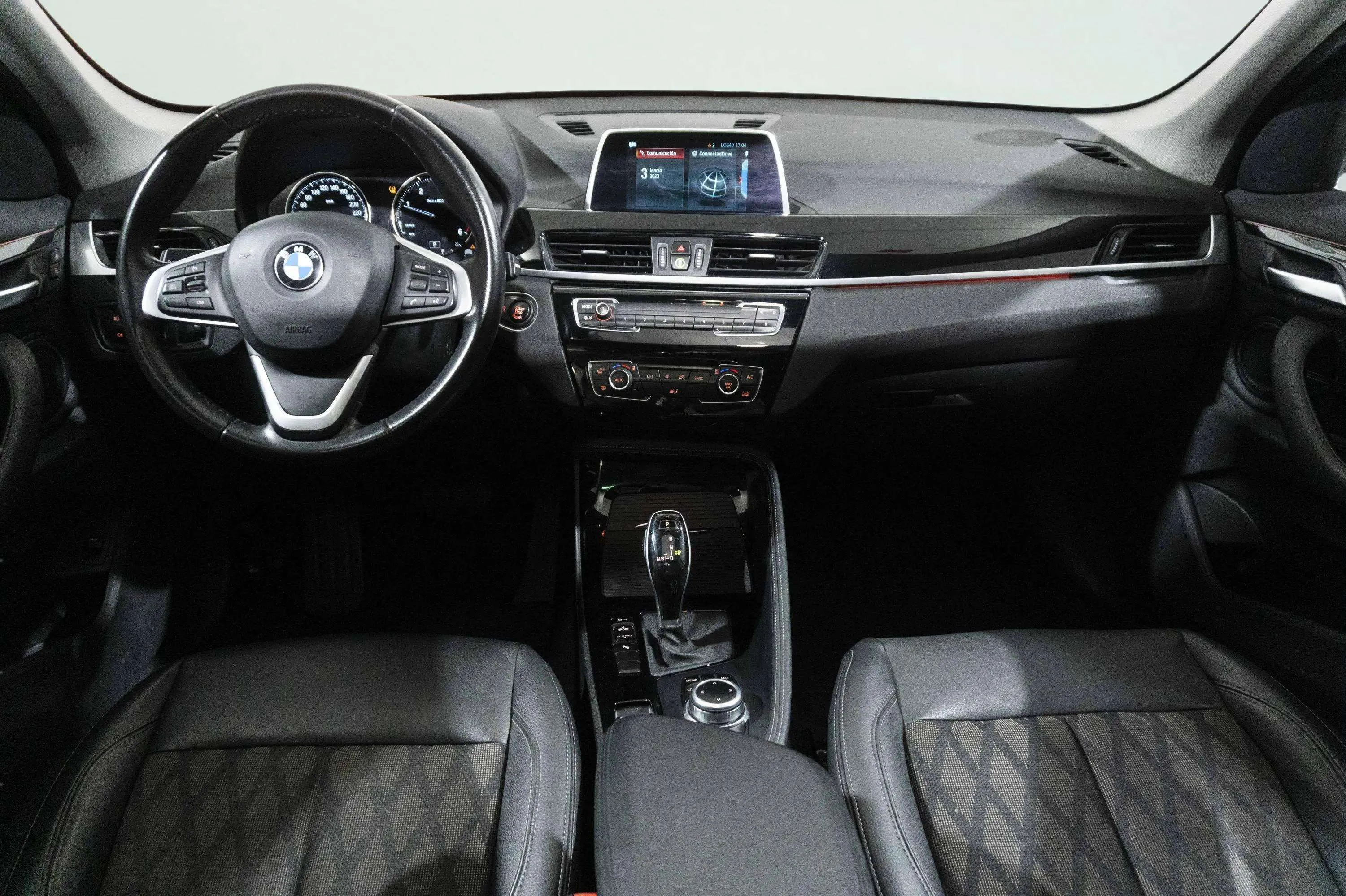 BMW X1 sDrive20dA - foto 9