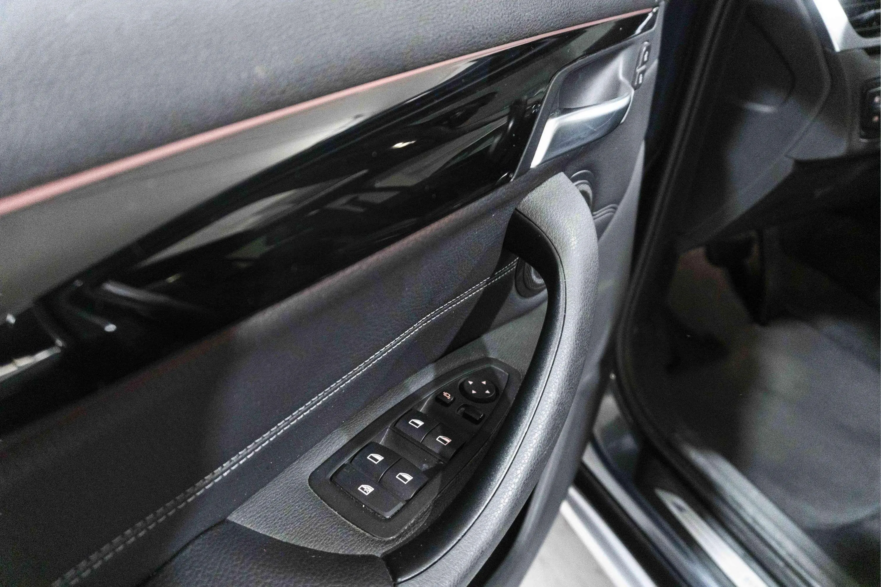 BMW X1 sDrive20dA - foto 17