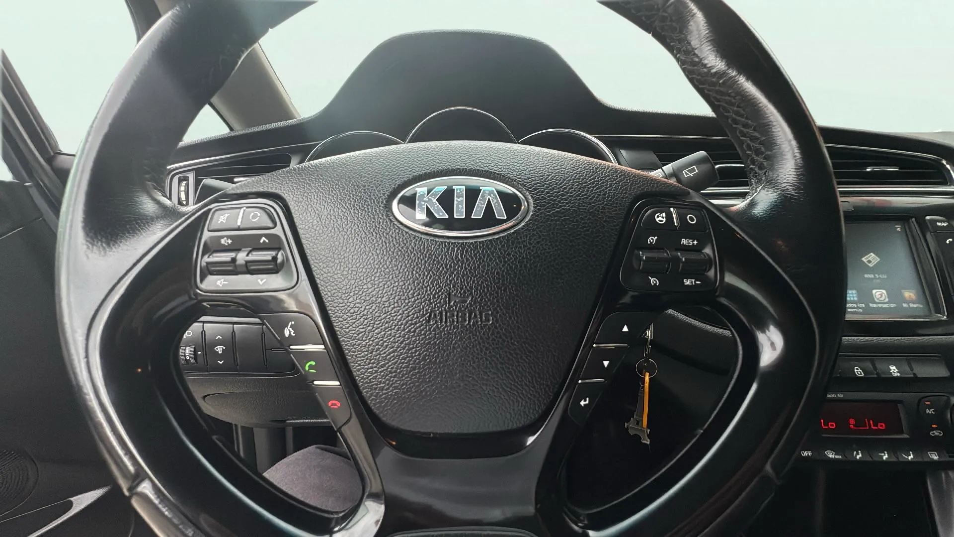 Kia Ceed 1.6 CRDi VGT Drive - foto 16