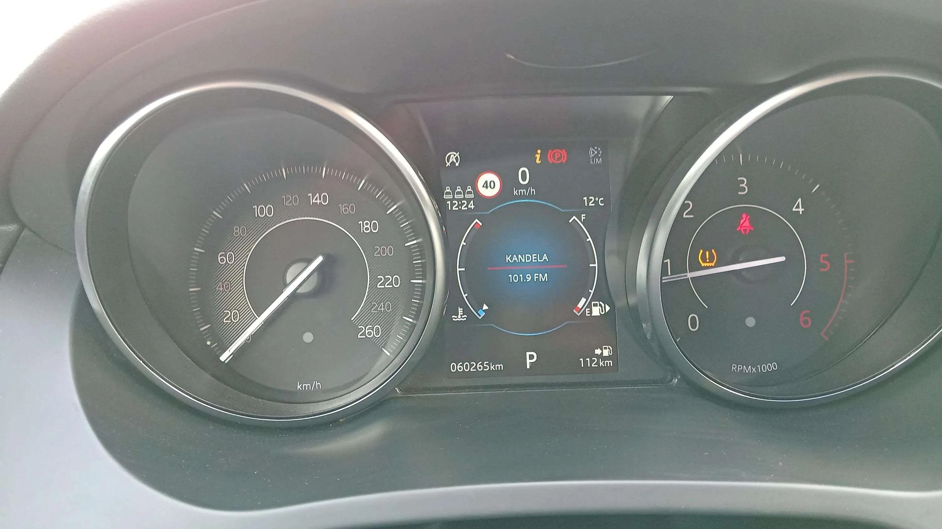 Jaguar E-Pace 2.0D S 4WD - foto 18