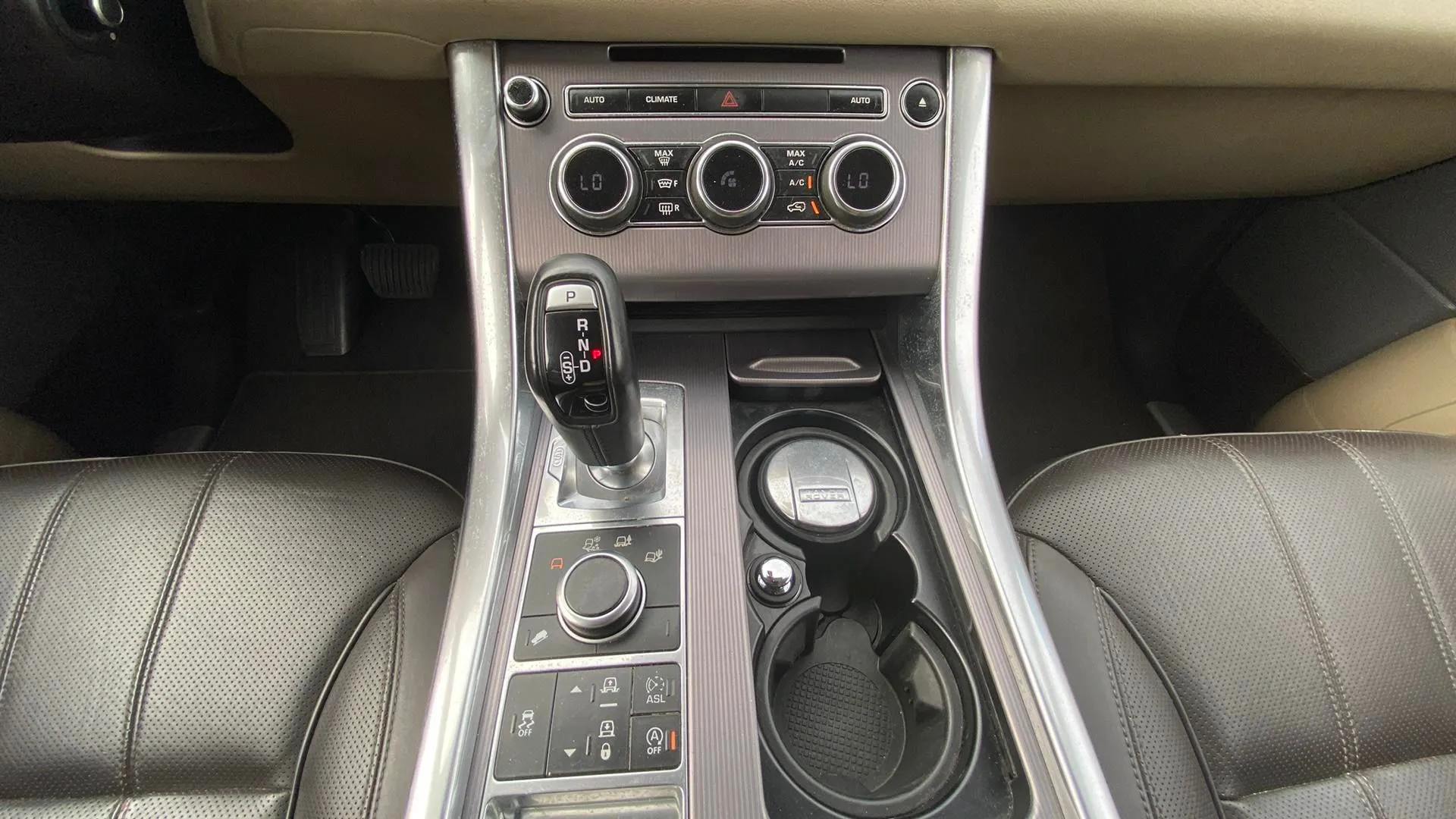 Land Rover Range Rover Sport 3.0 TDV6 HSE - foto 29