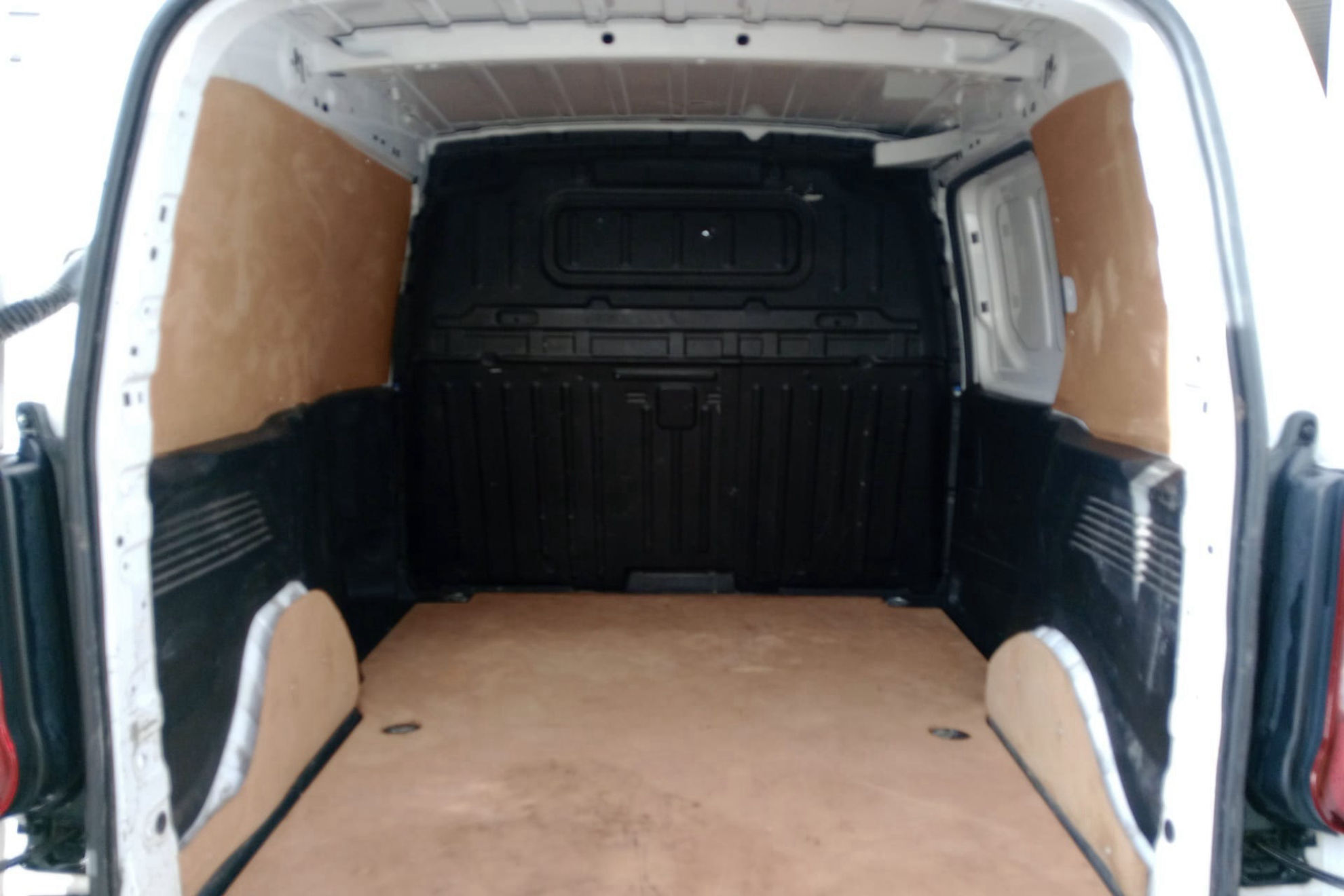 Citroën Berlingo Talla M BlueHDi Control - foto 17