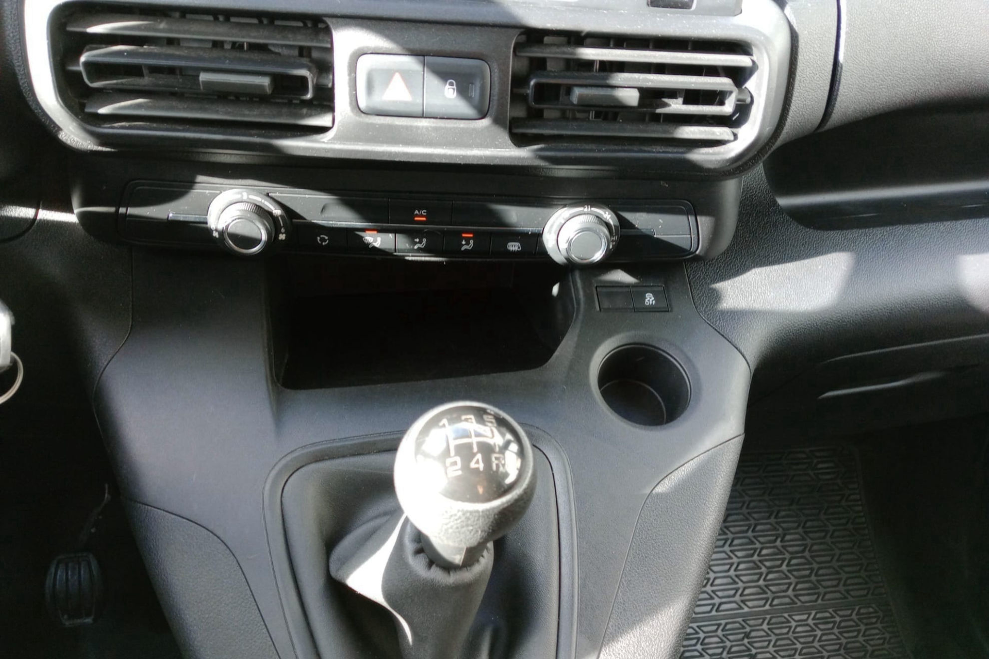 Citroën Berlingo Talla M BlueHDi Control - foto 16