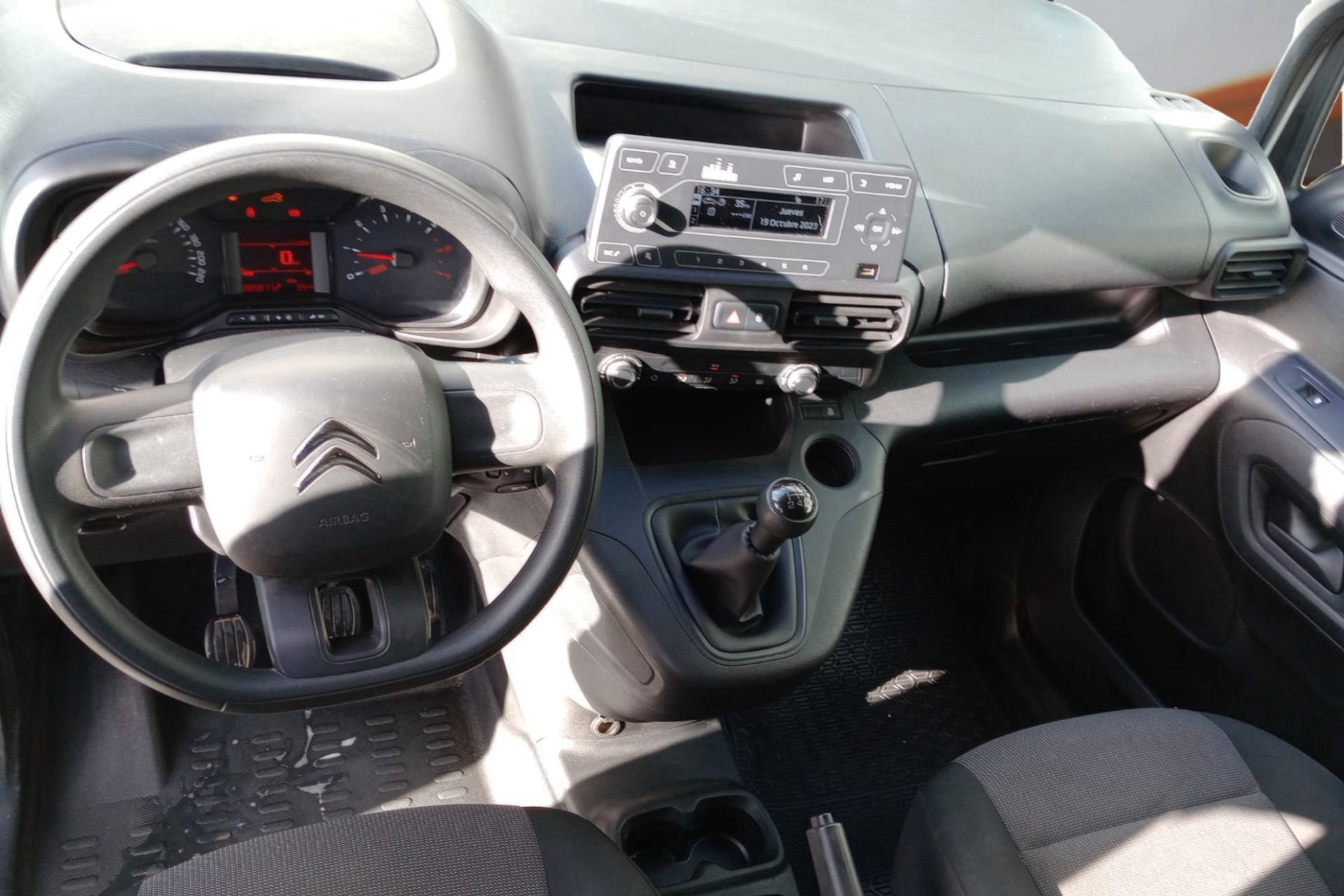 Citroën Berlingo Talla M BlueHDi Control - foto 13