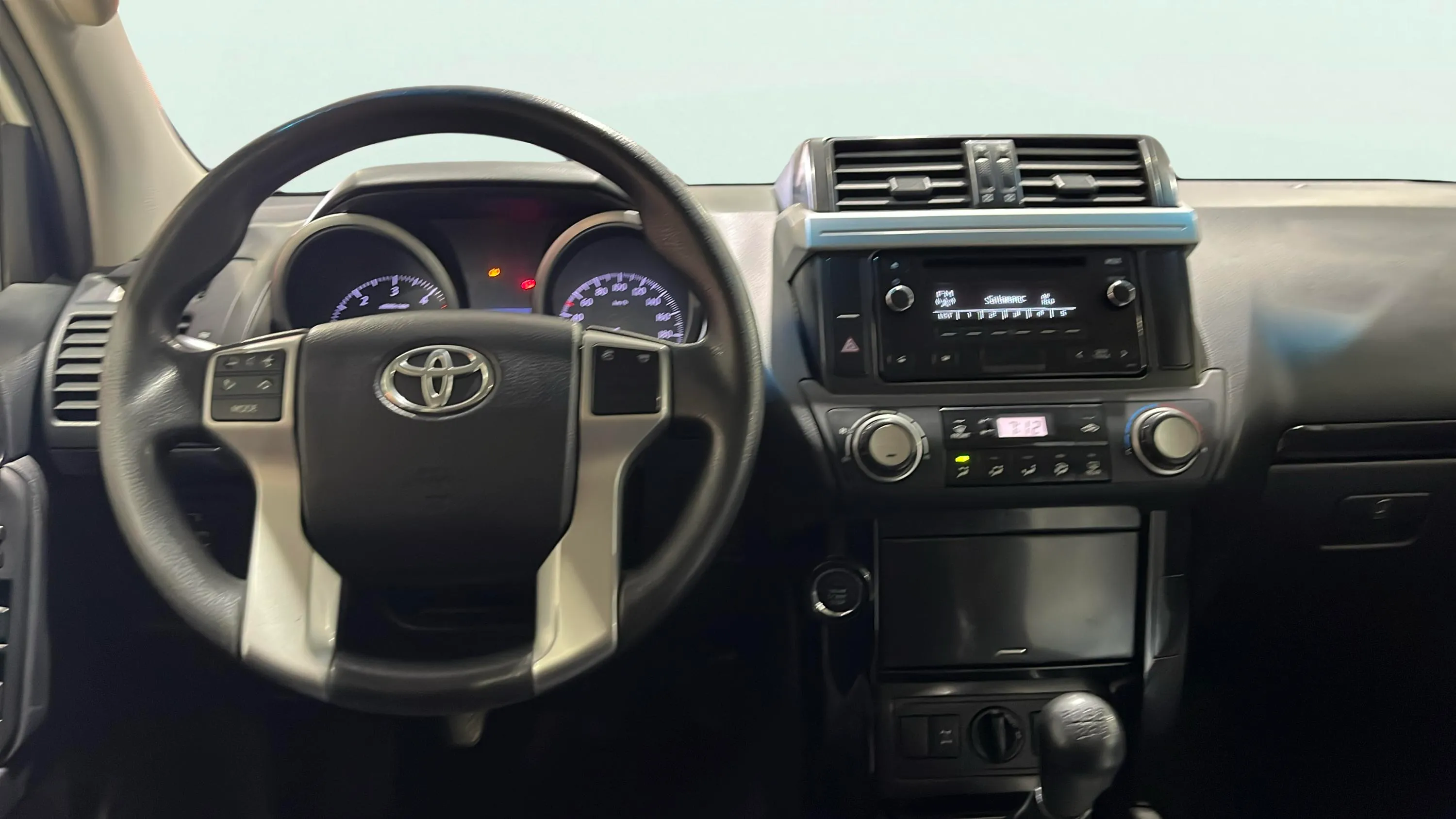 Toyota Land Cruiser 2.8 D-4D GX - foto 26