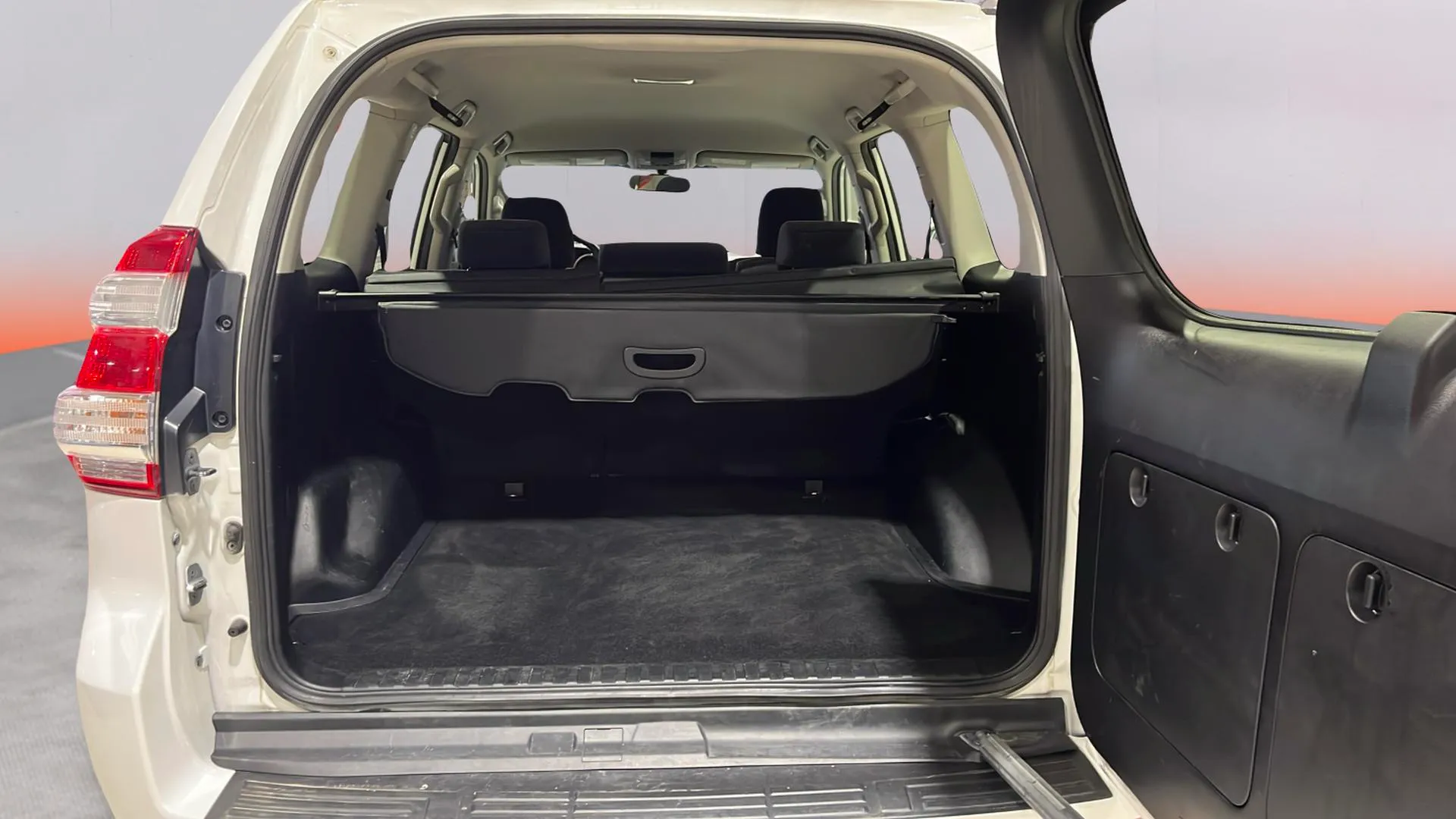 Toyota Land Cruiser 2.8 D-4D GX - foto 9