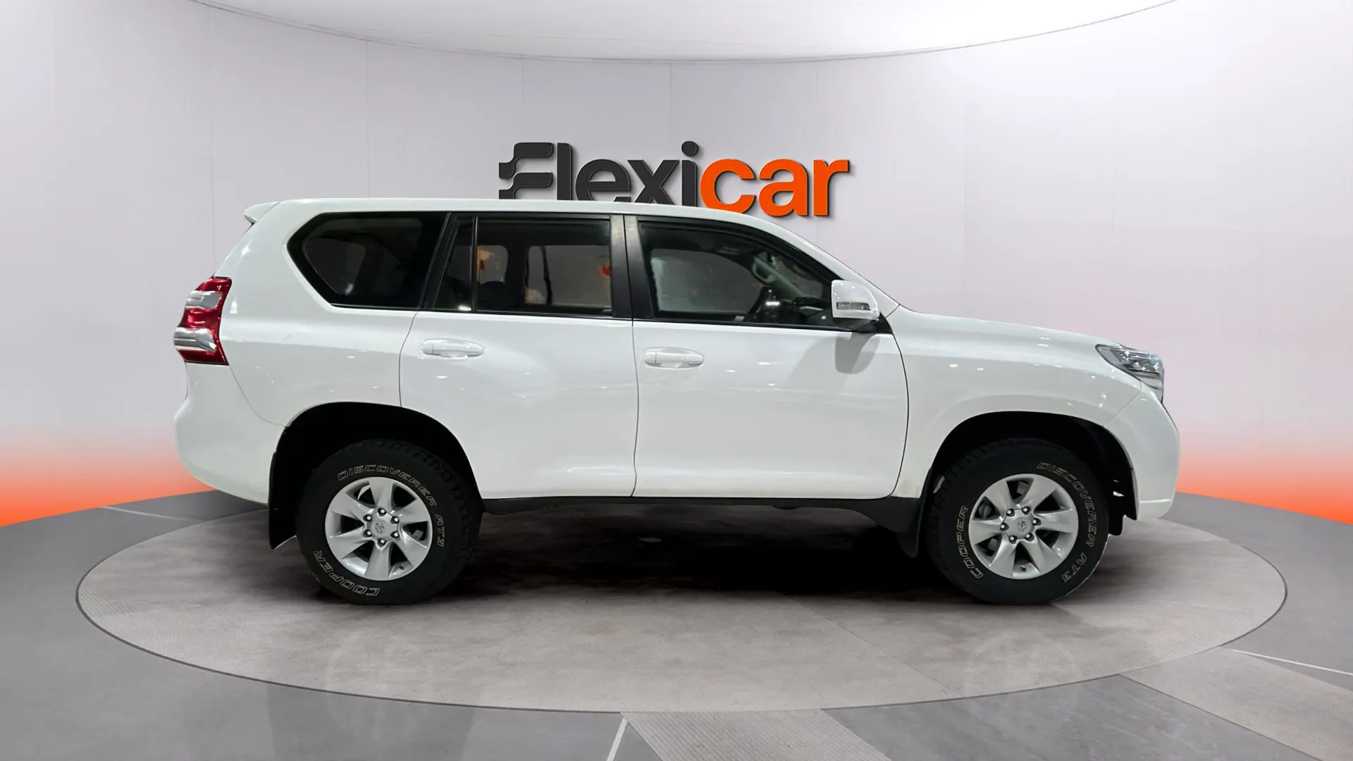 Toyota Land Cruiser 2.8 D-4D GX - foto 5