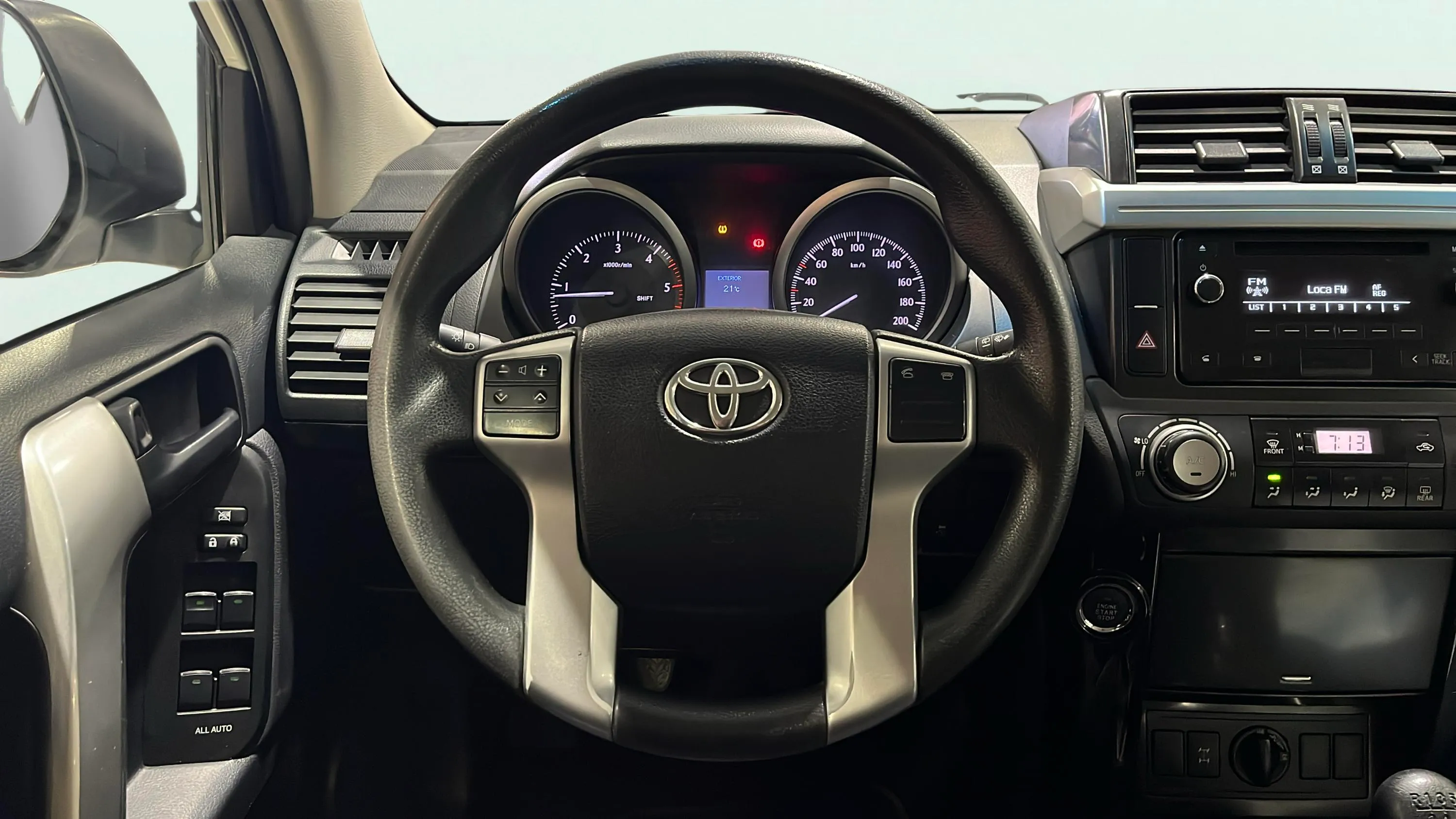 Toyota Land Cruiser 2.8 D-4D GX - foto 27