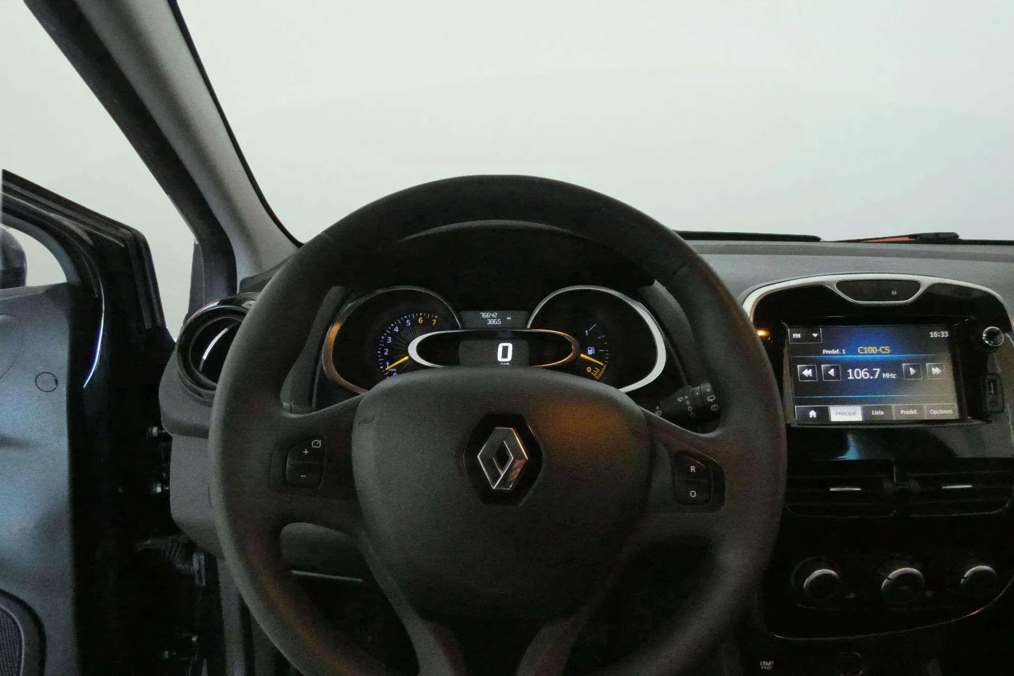 Renault Clio Business 1.2 16v 75 - foto 6