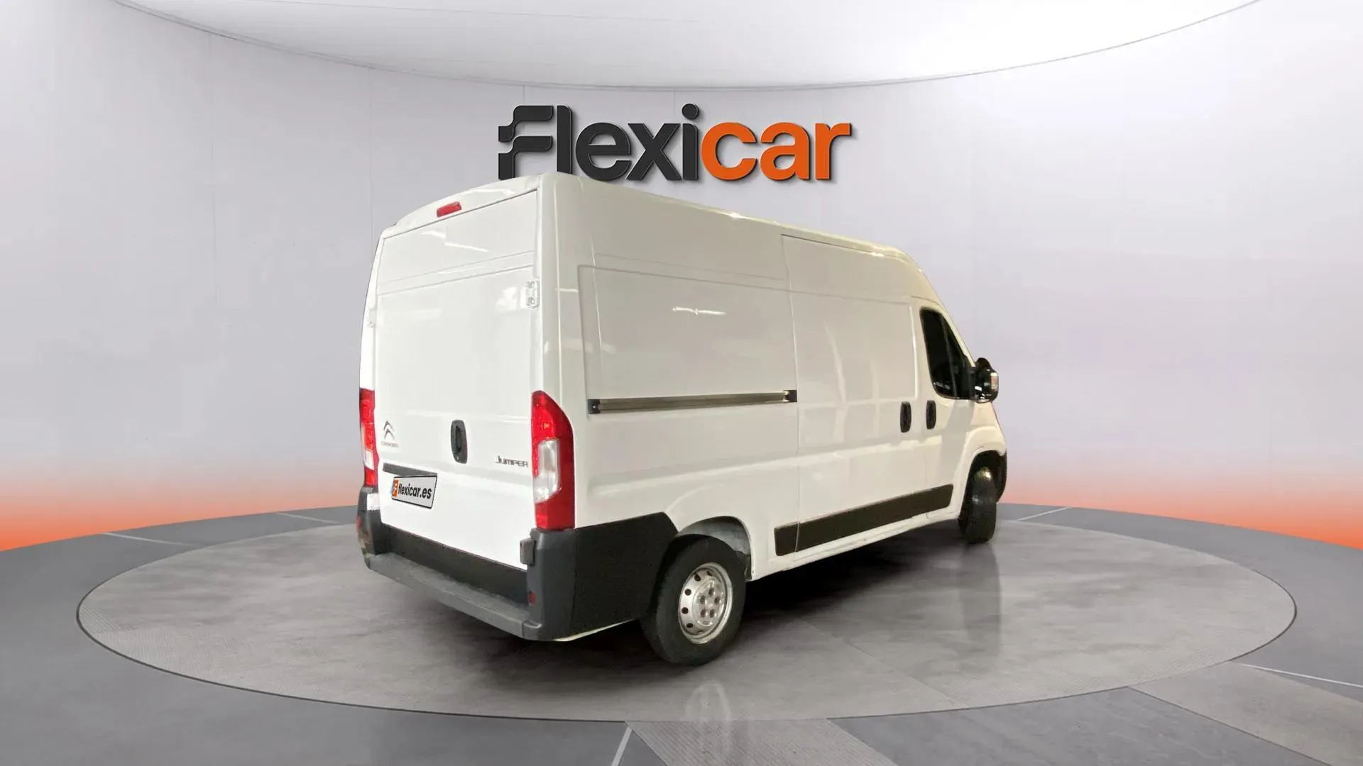 Citroën Jumper BlueHDi Furgón 33L2H2 - foto 4