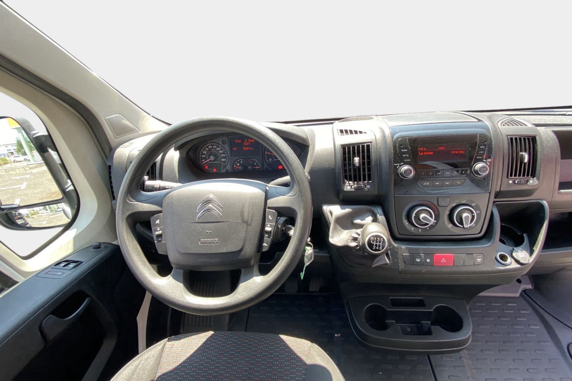 Citroën Jumper BlueHDi Furgón 33L2H2 - foto 16