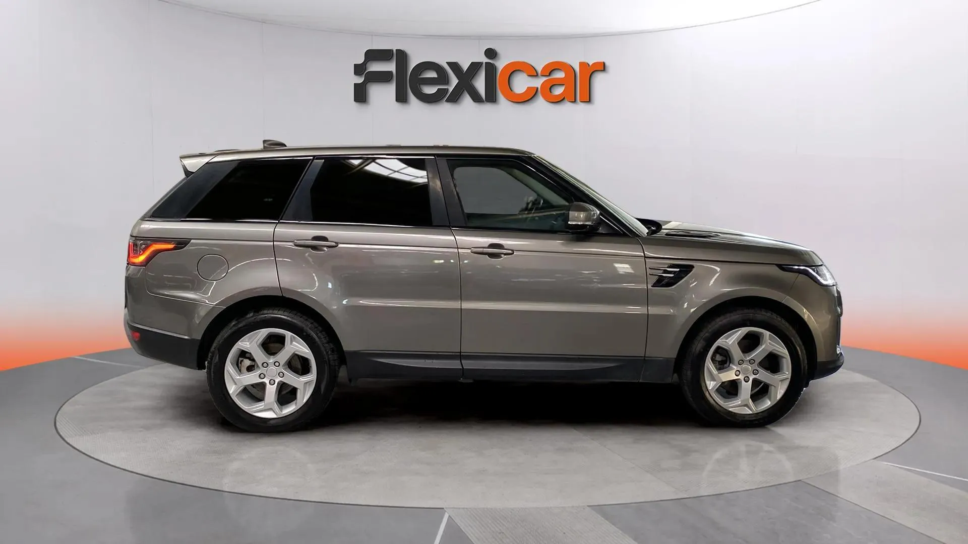 Land Rover Range Rover Sport 2.0 SD4 HSE - foto 4