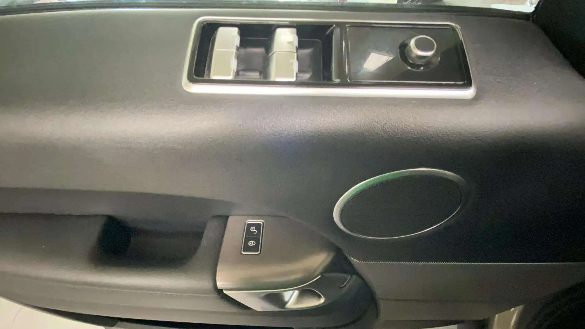 Land Rover Range Rover Sport 2.0 SD4 HSE - foto 10