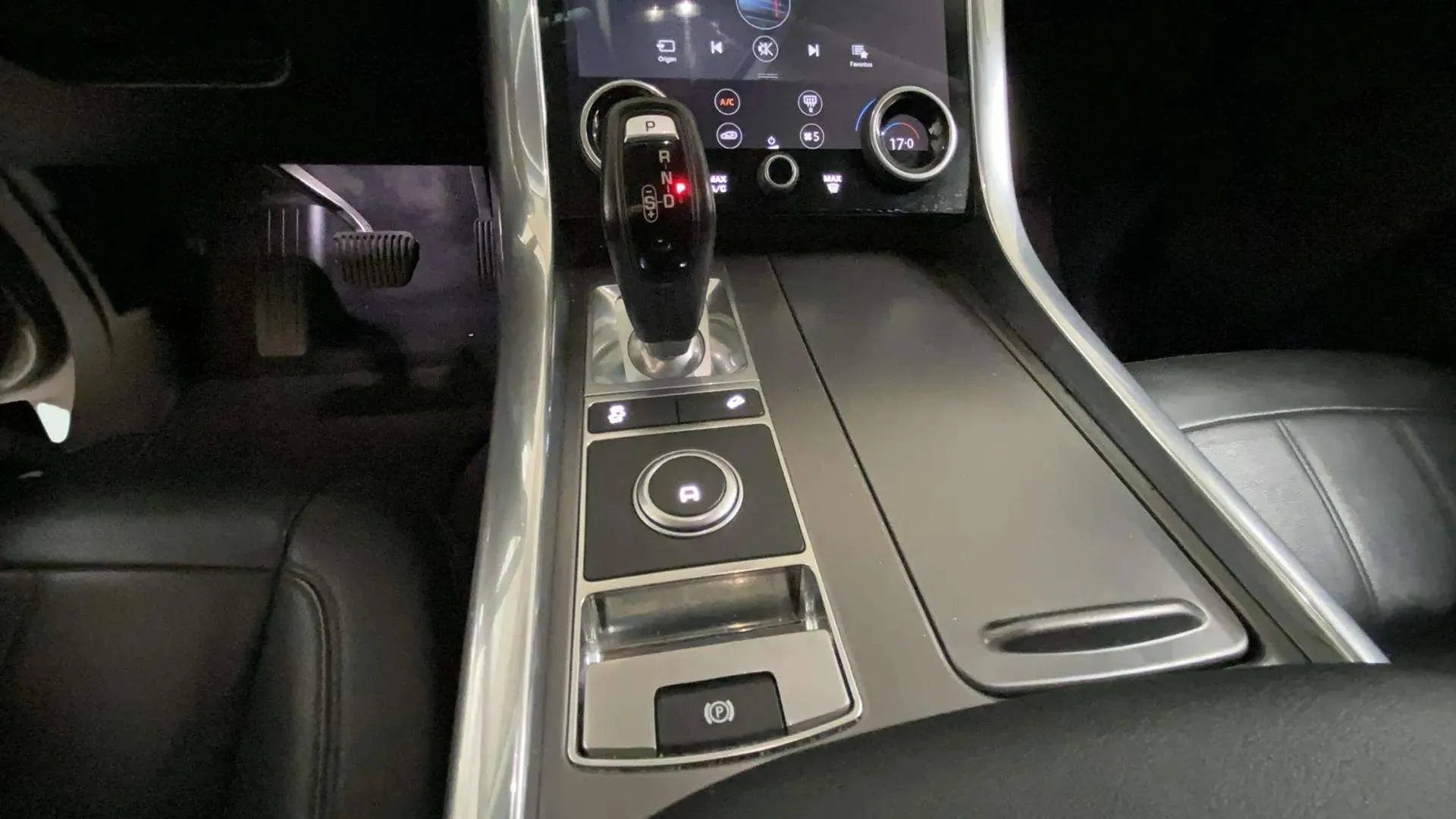 Land Rover Range Rover Sport 2.0 SD4 HSE - foto 20
