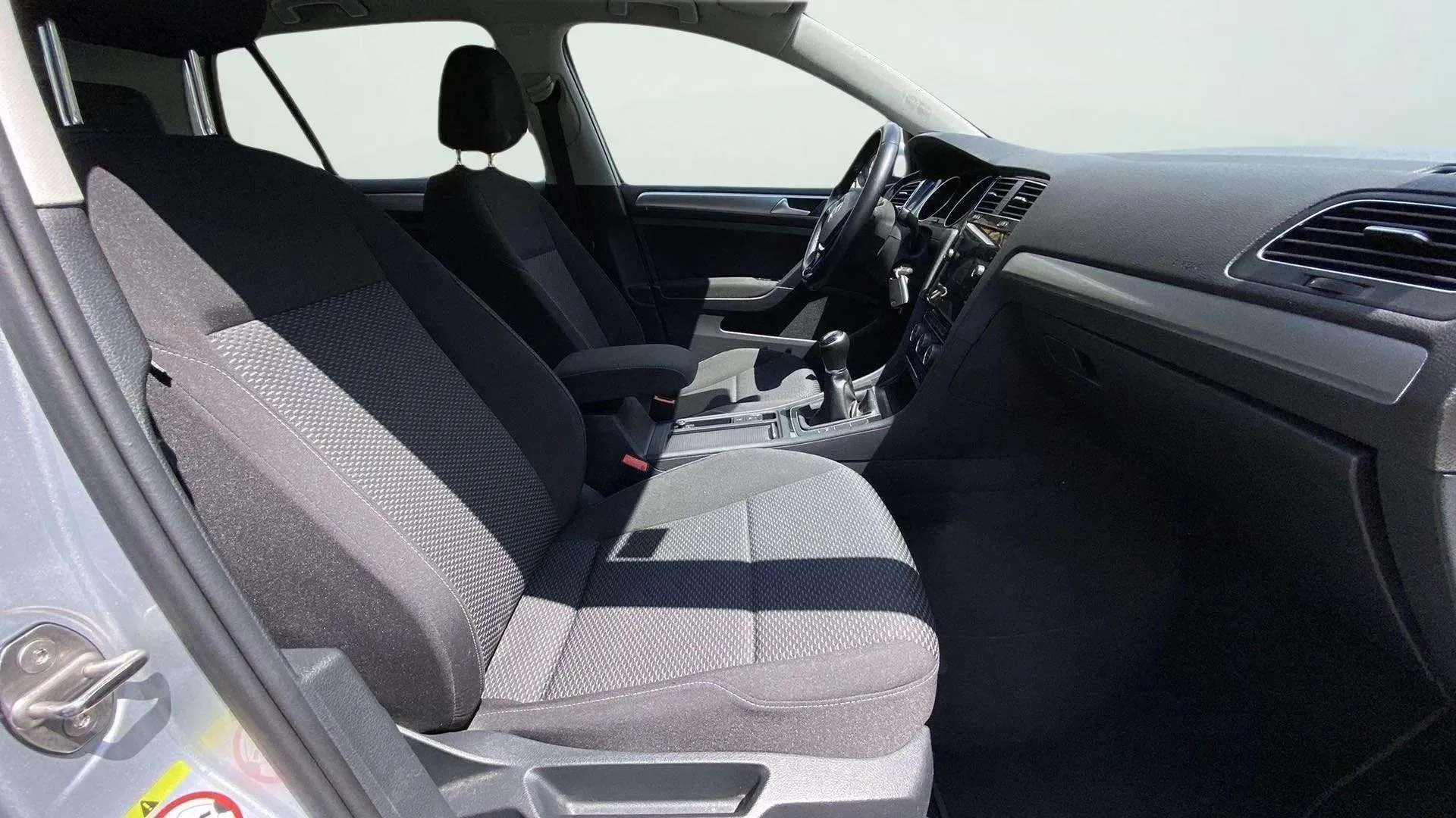 Volkswagen Golf Advance 1.0 TSI - foto 16
