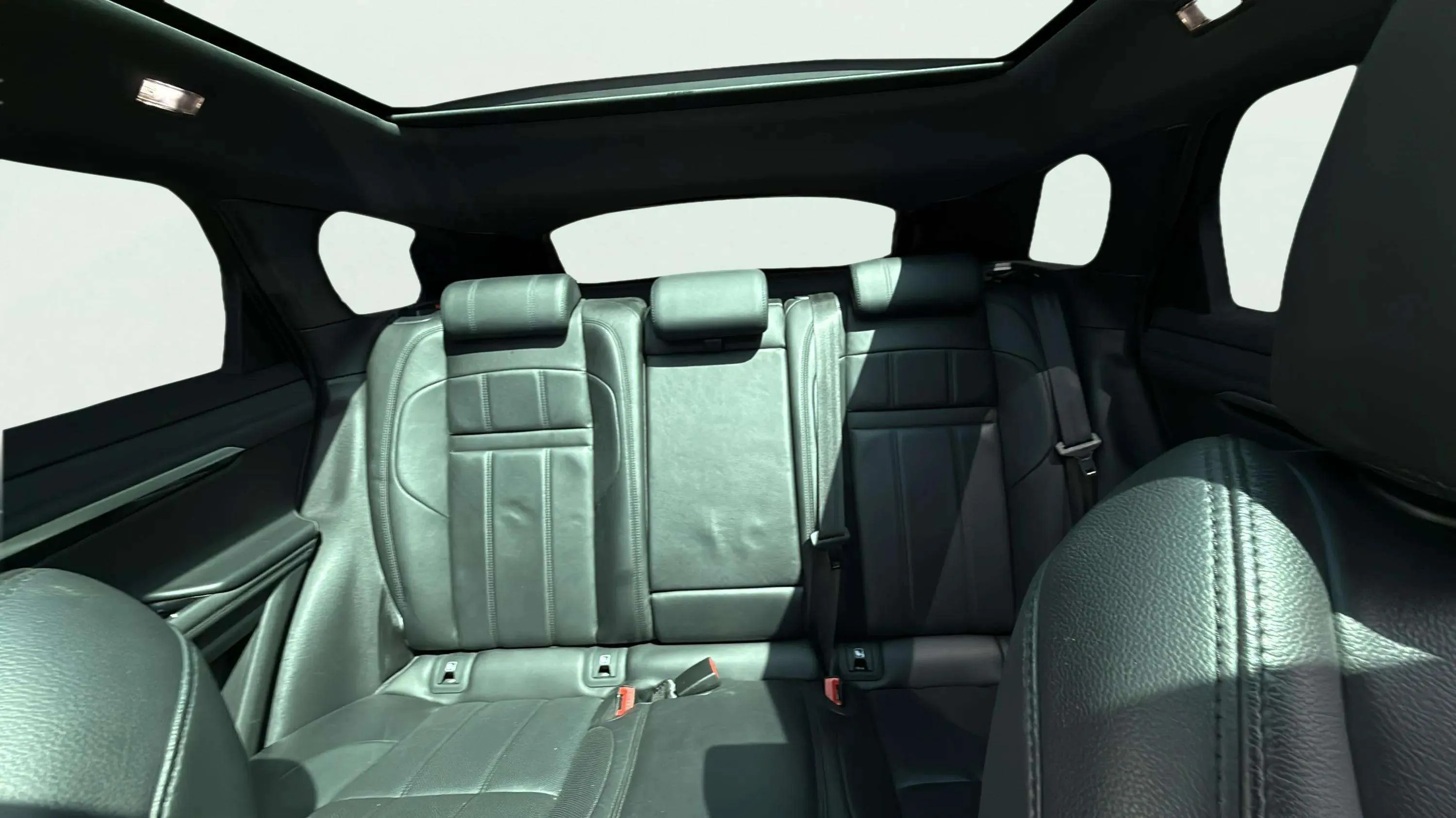 Land Rover Range Rover Evoque 2.0 D240 R-Dynamic 4WD MHEV - foto 17