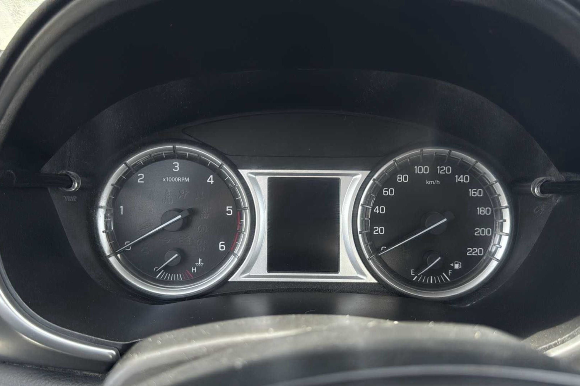 Suzuki Vitara 1.6 Ddis GL - foto 13