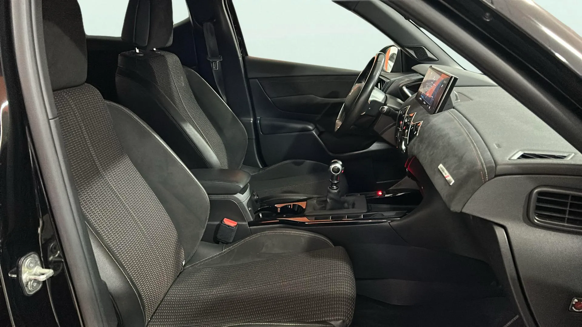 DS DS 3 Crossback BlueHDi Performance Line - foto 13