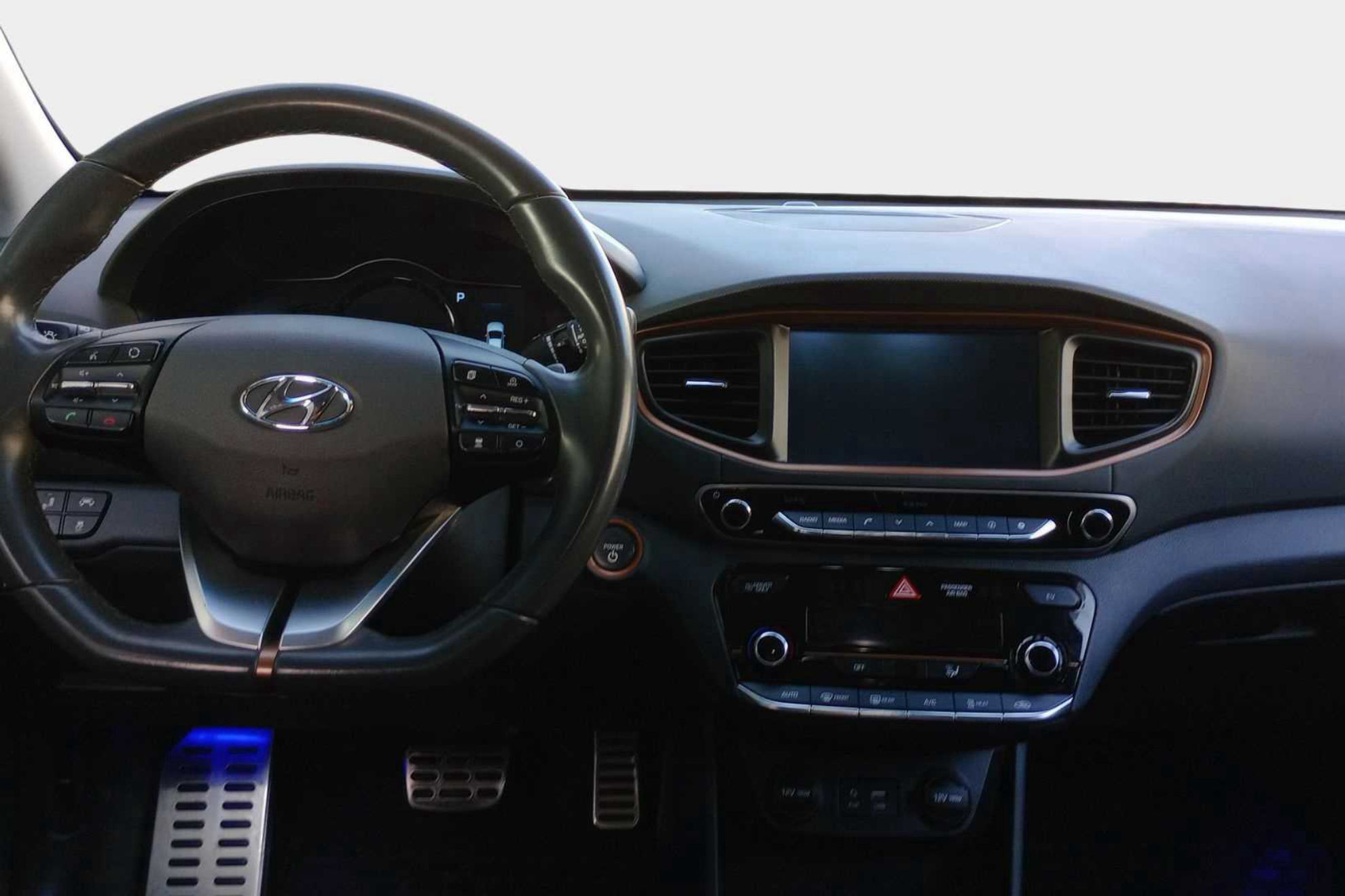 Hyundai Ioniq EV Tecno - foto 12