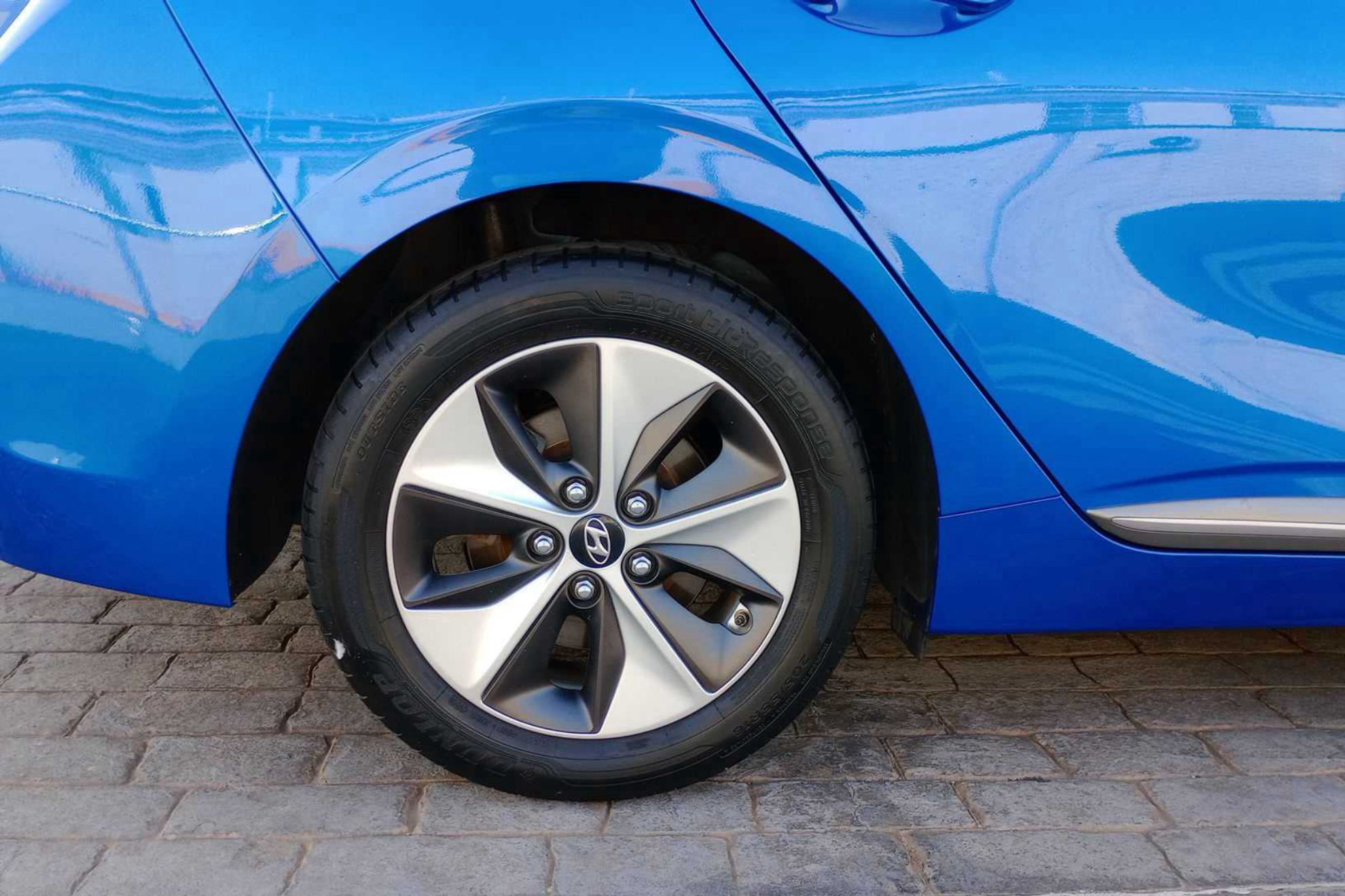 Hyundai Ioniq EV Tecno - foto 19