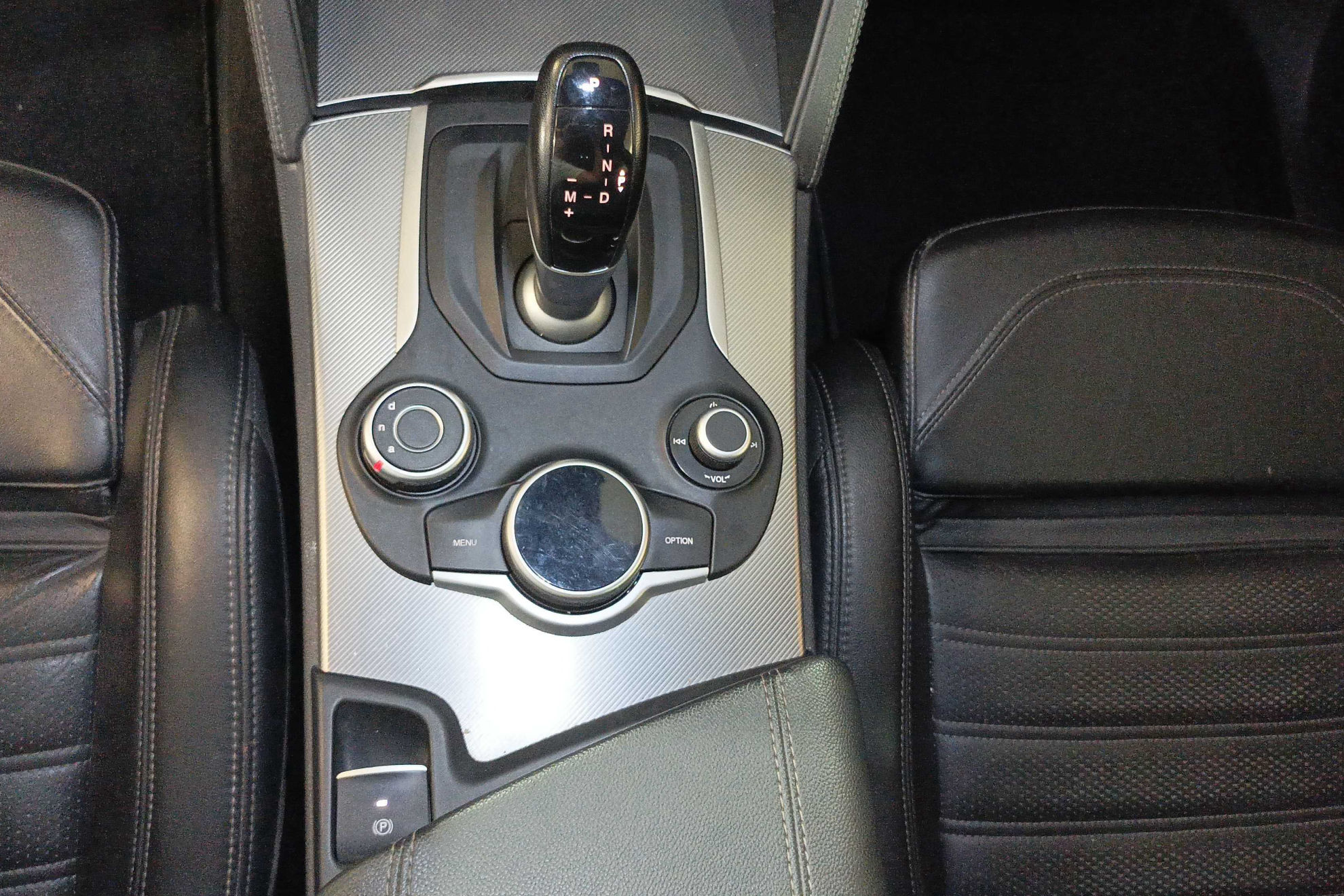 Alfa Romeo Stelvio 2.2 Diésel Executive Q4 - foto 24