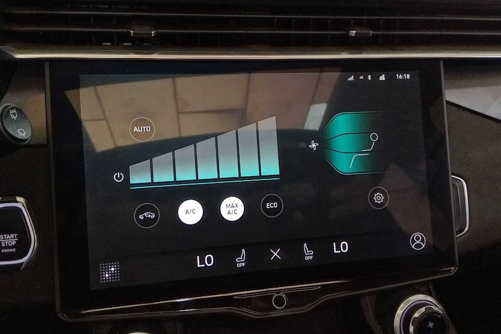 Lynk & Co 01 1.5 PHEV - foto 28