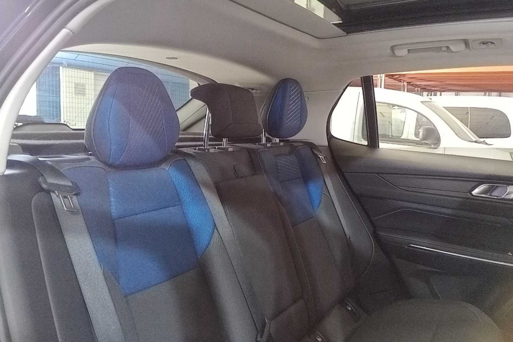 Lynk & Co 01 1.5 PHEV - foto 18