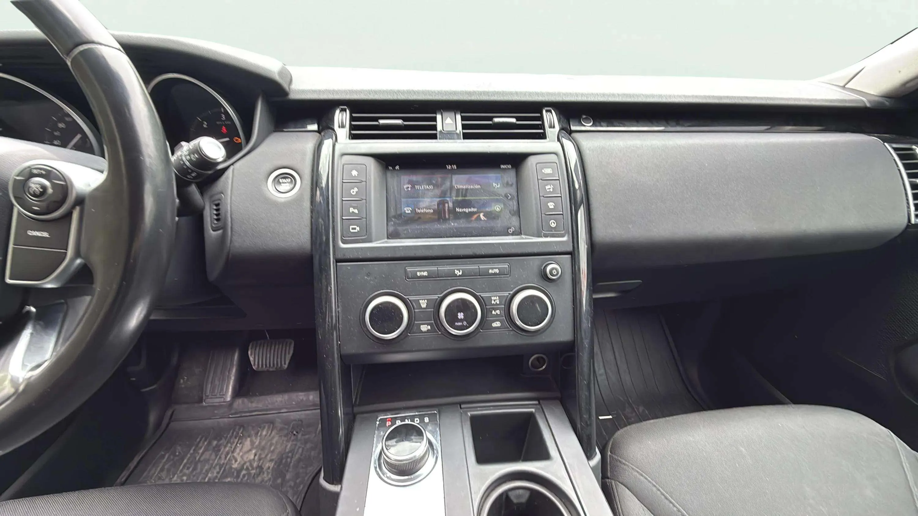 Land Rover Discovery 2.0 I4 TD4 SE - foto 12