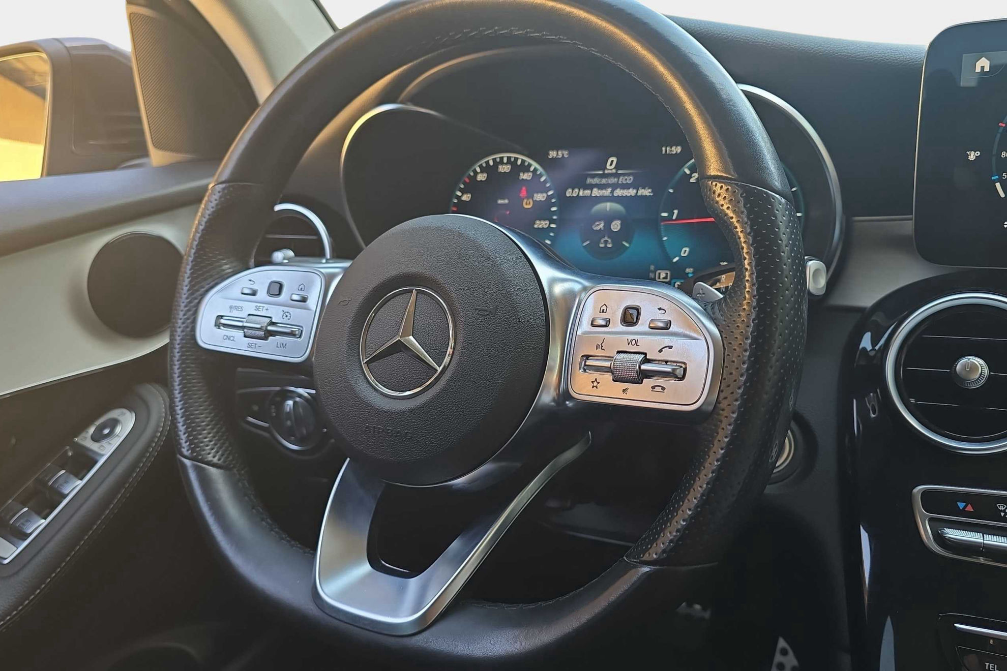 Mercedes-Benz GLC 200 d 4MATIC - foto 14