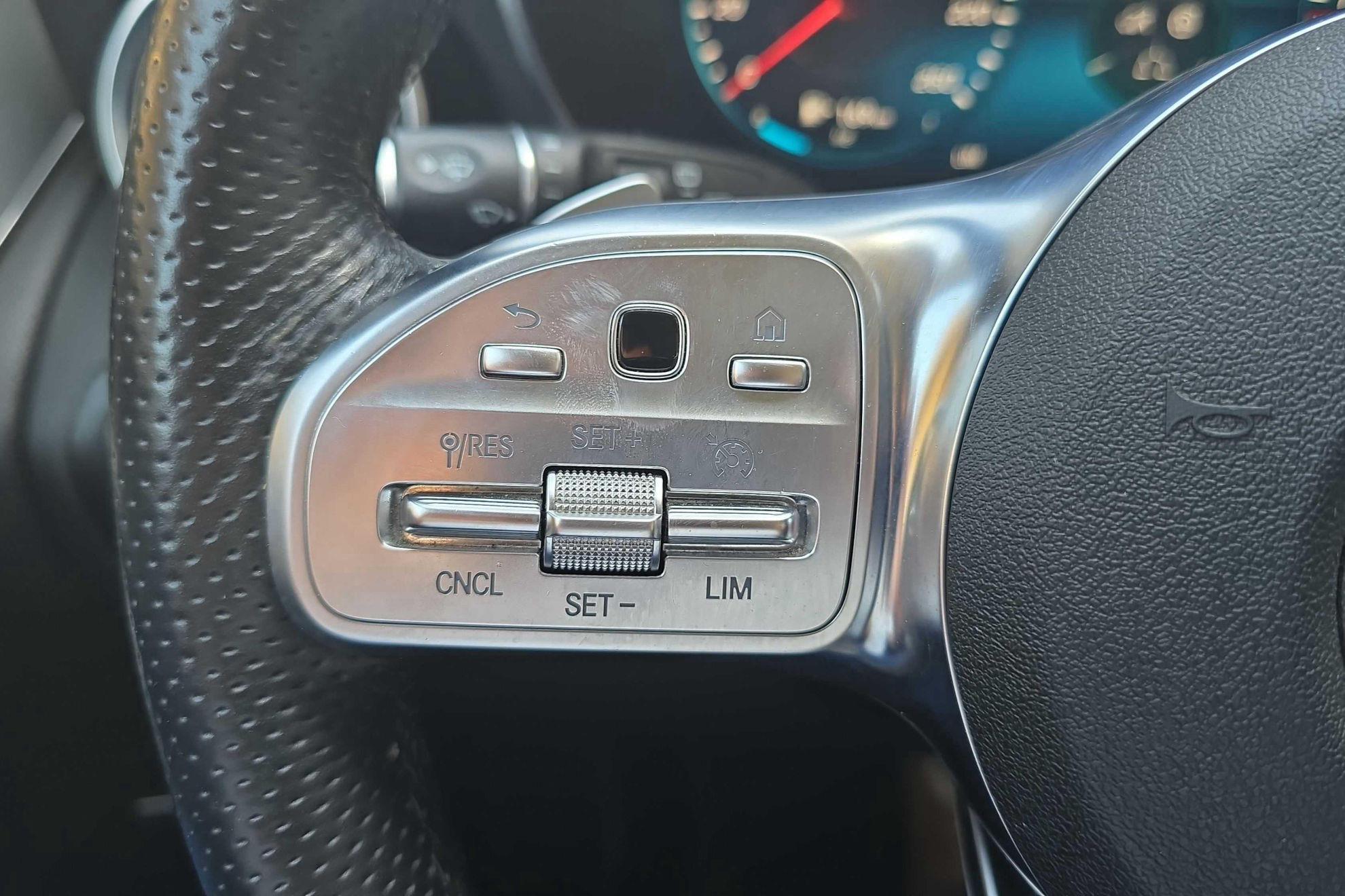 Mercedes-Benz GLC 200 d 4MATIC - foto 17