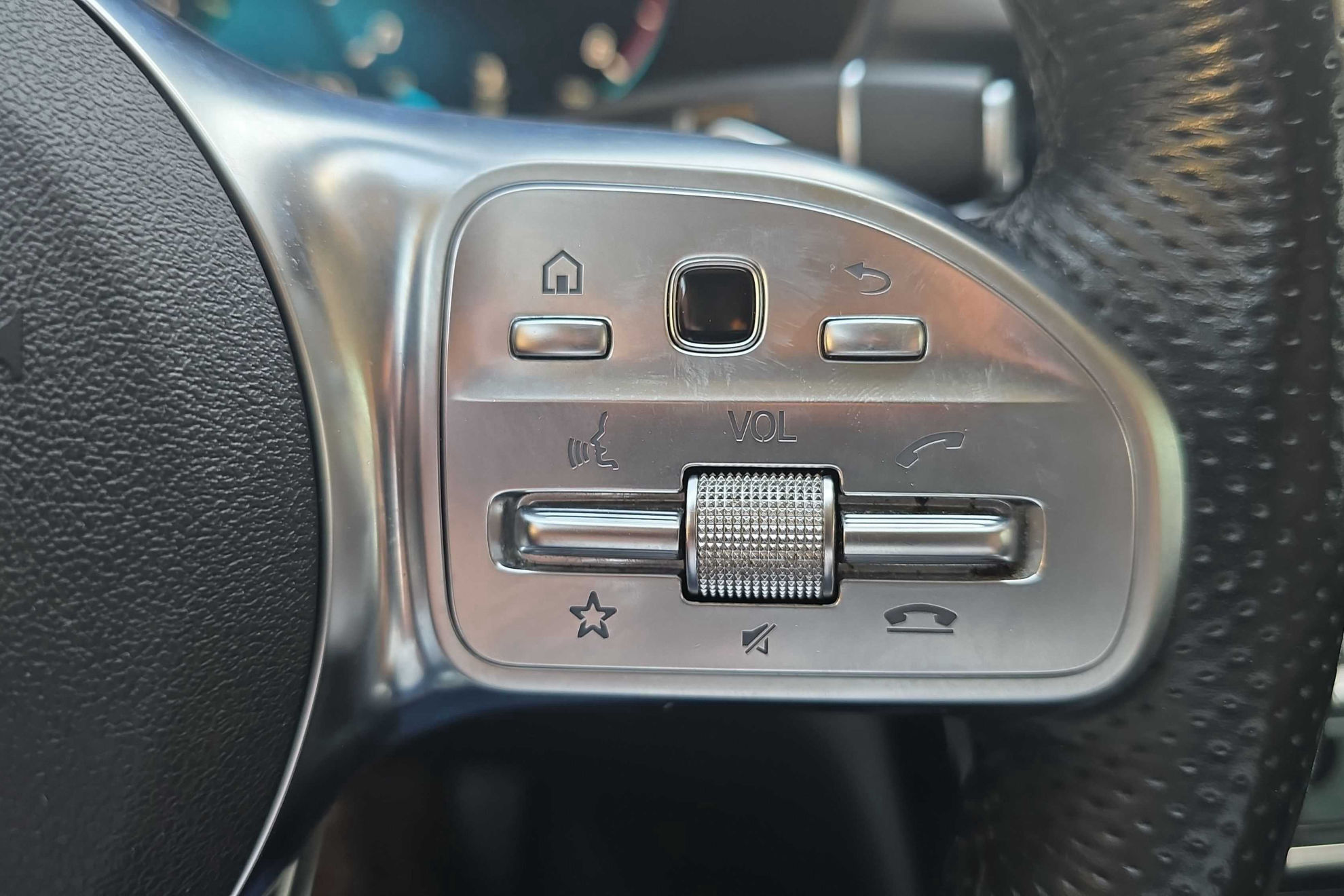 Mercedes-Benz GLC 200 d 4MATIC - foto 18