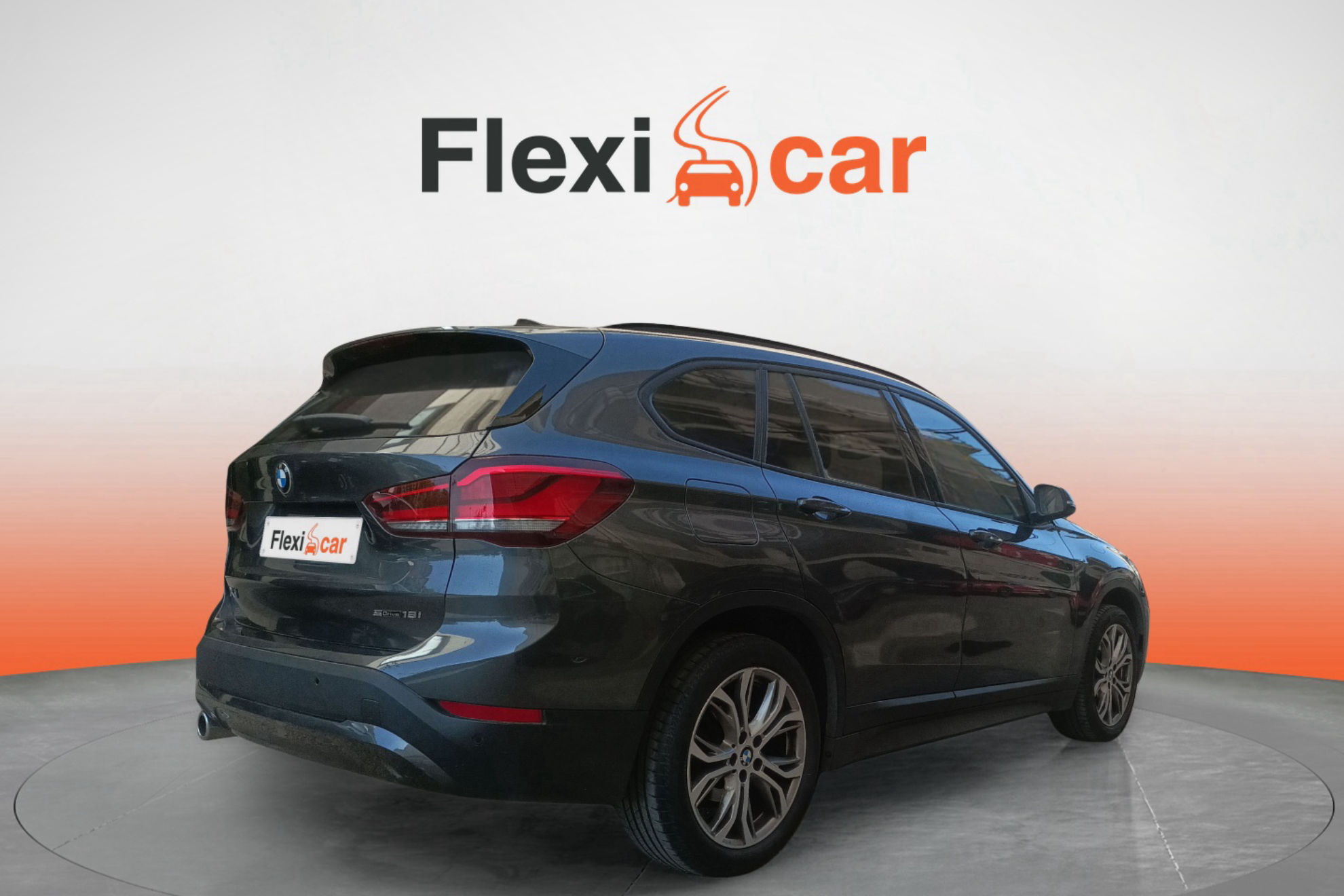BMW X1 sDrive18i - foto 6