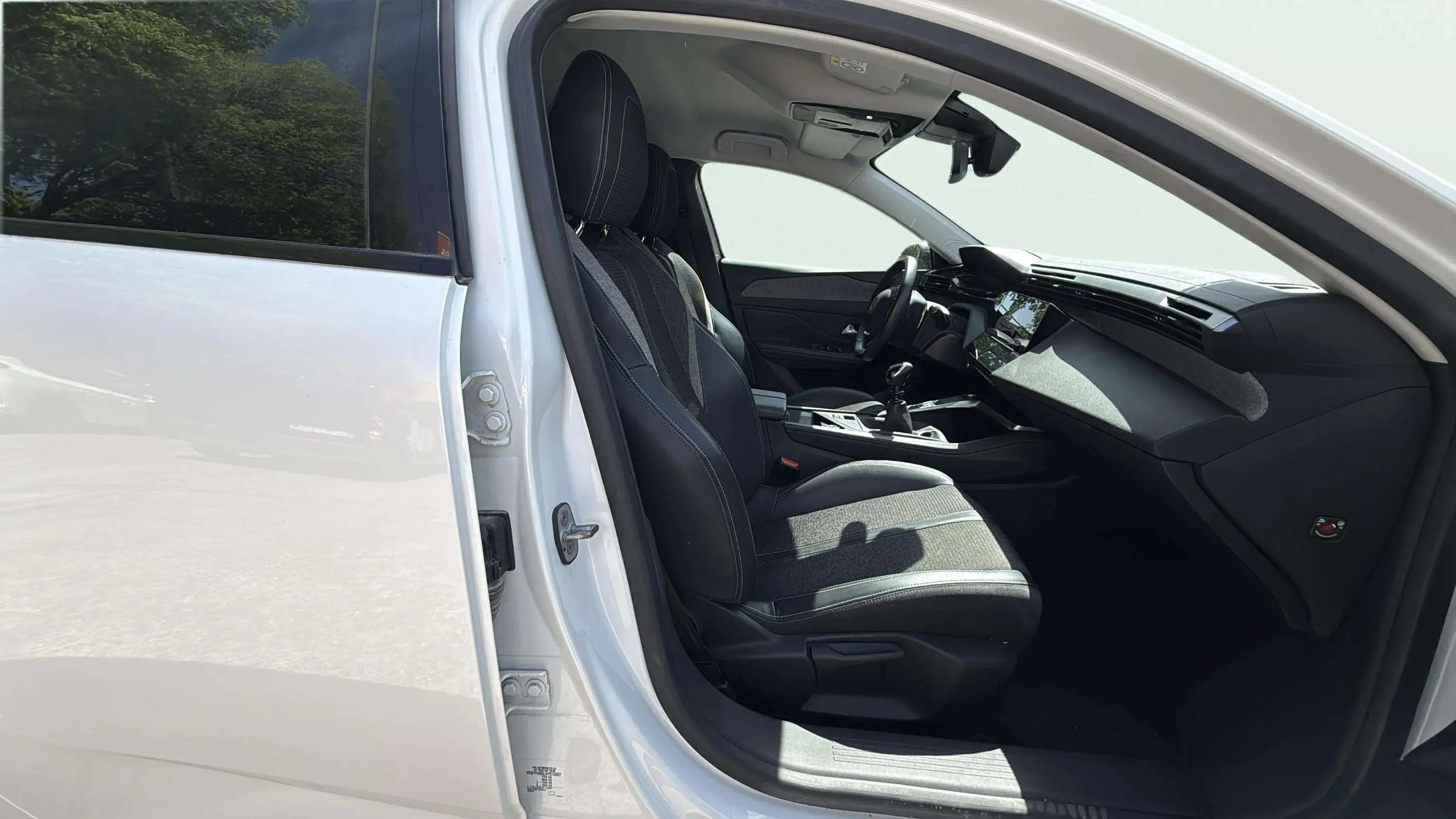Peugeot 308 Allure Pack PureTech 130 - foto 15