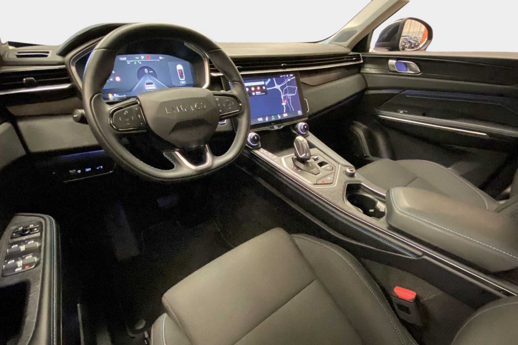 Lynk & Co 01 1.5 PHEV - foto 24