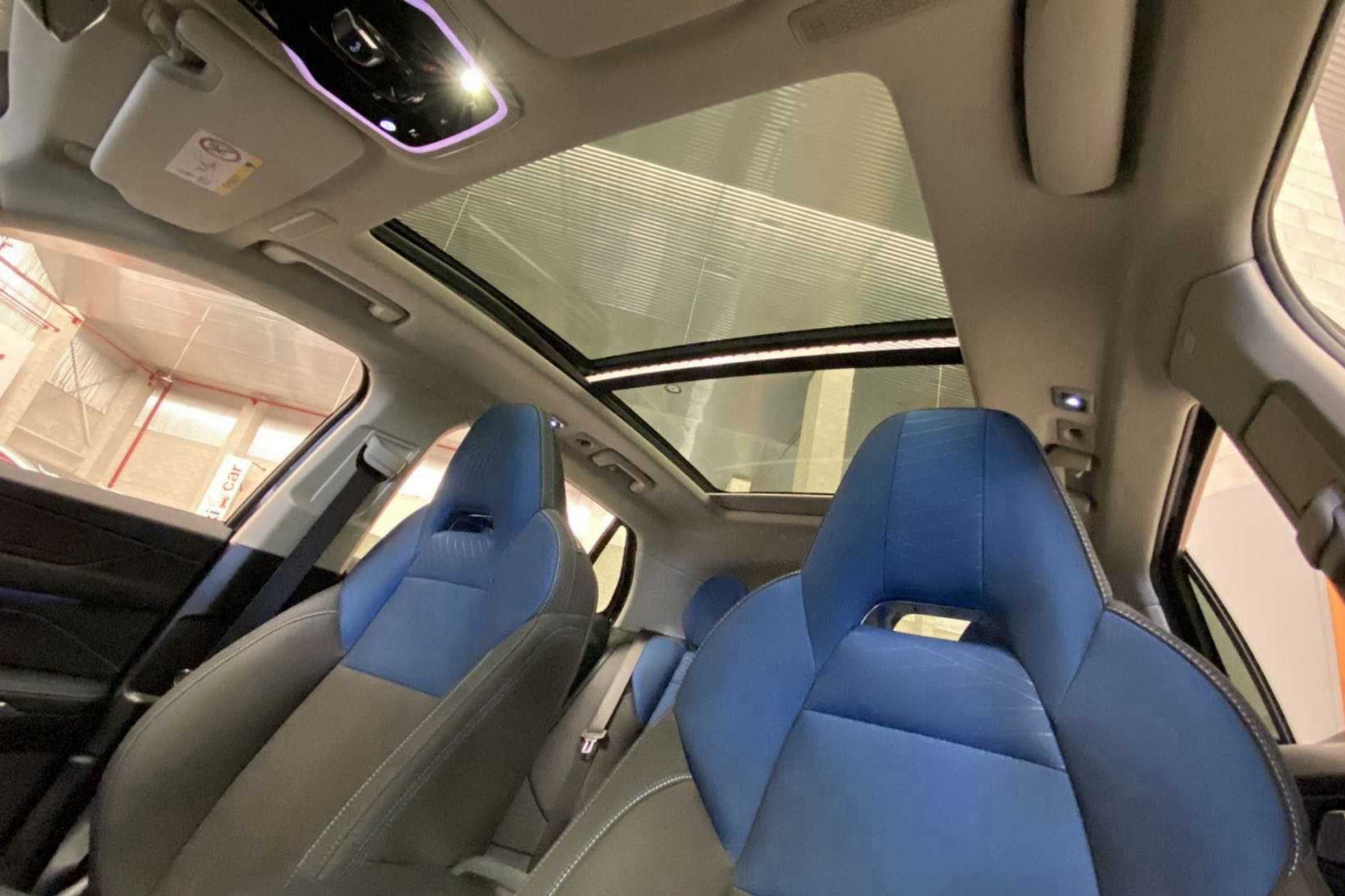 Lynk & Co 01 1.5 PHEV - foto 21