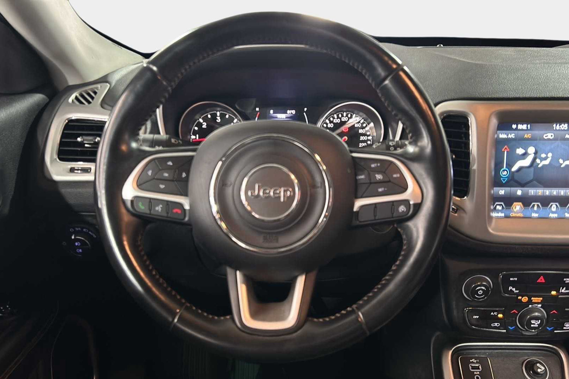 Jeep Compass 1.6 Mjet Longitude 4x2 - foto 14