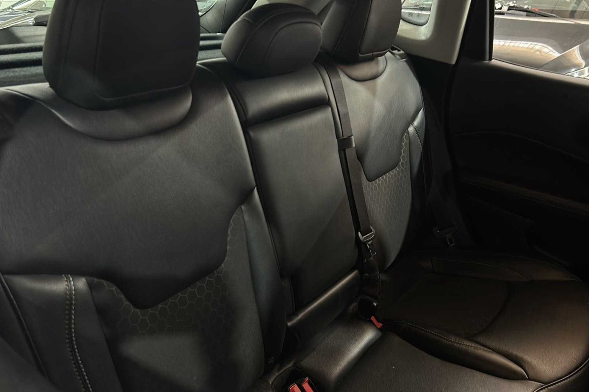 Jeep Compass 1.6 Mjet Longitude 4x2 - foto 11