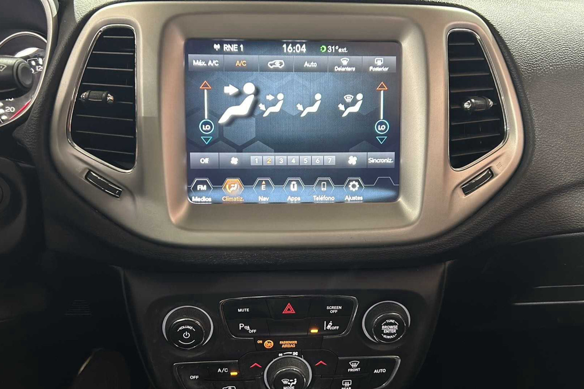 Jeep Compass 1.6 Mjet Longitude 4x2 - foto 16