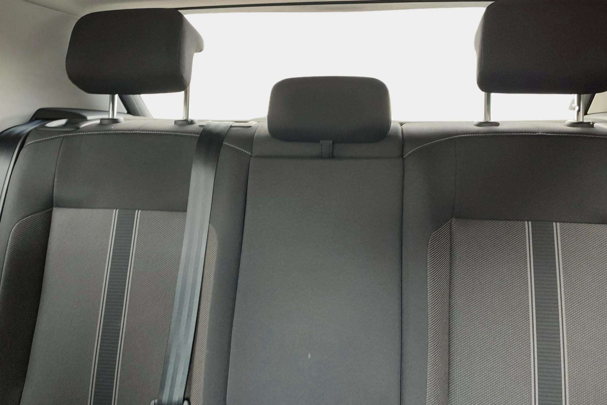 Volkswagen T-Roc Advance Style 1.5 TSI DSG - foto 11