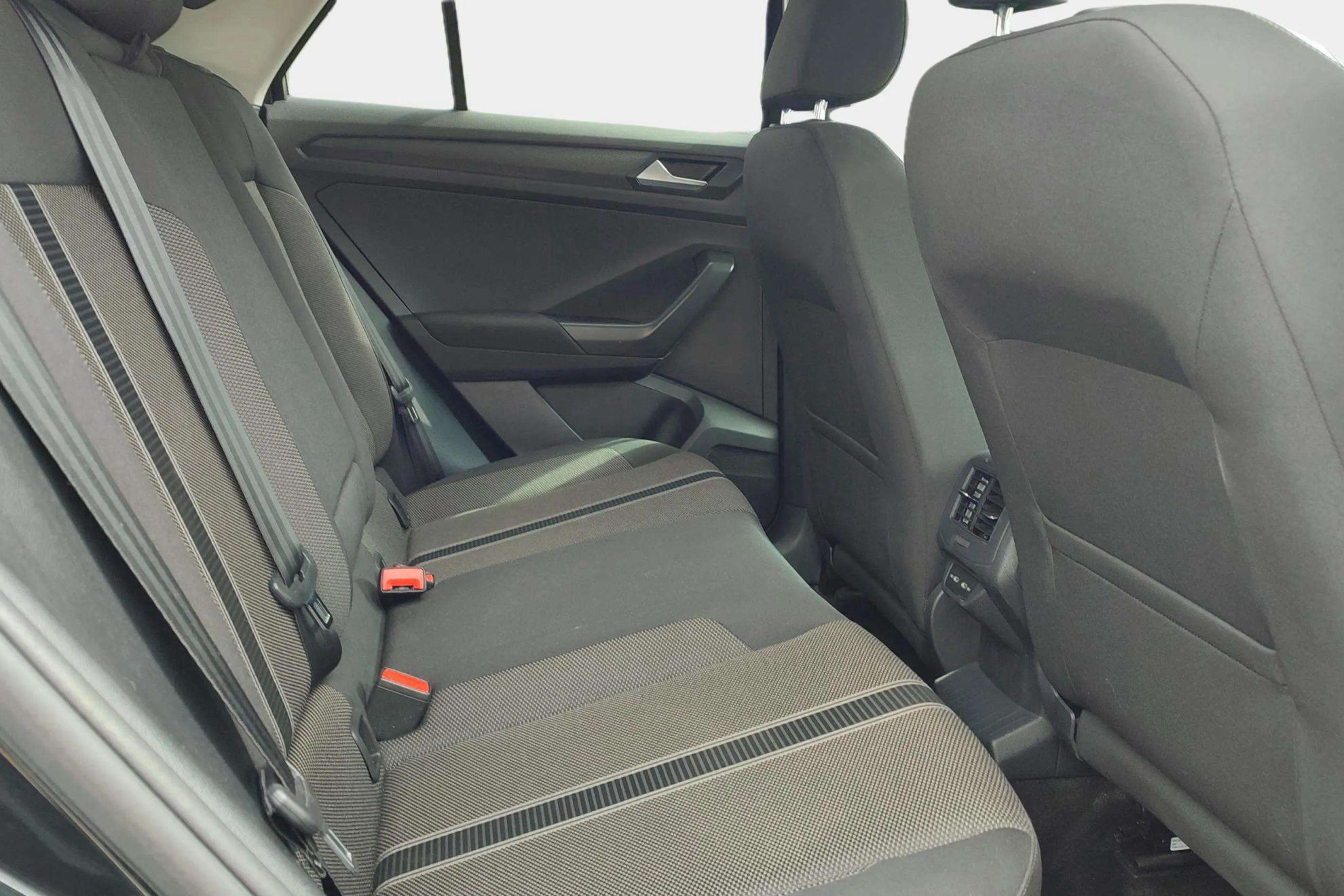 Volkswagen T-Roc Advance Style 1.5 TSI DSG - foto 28