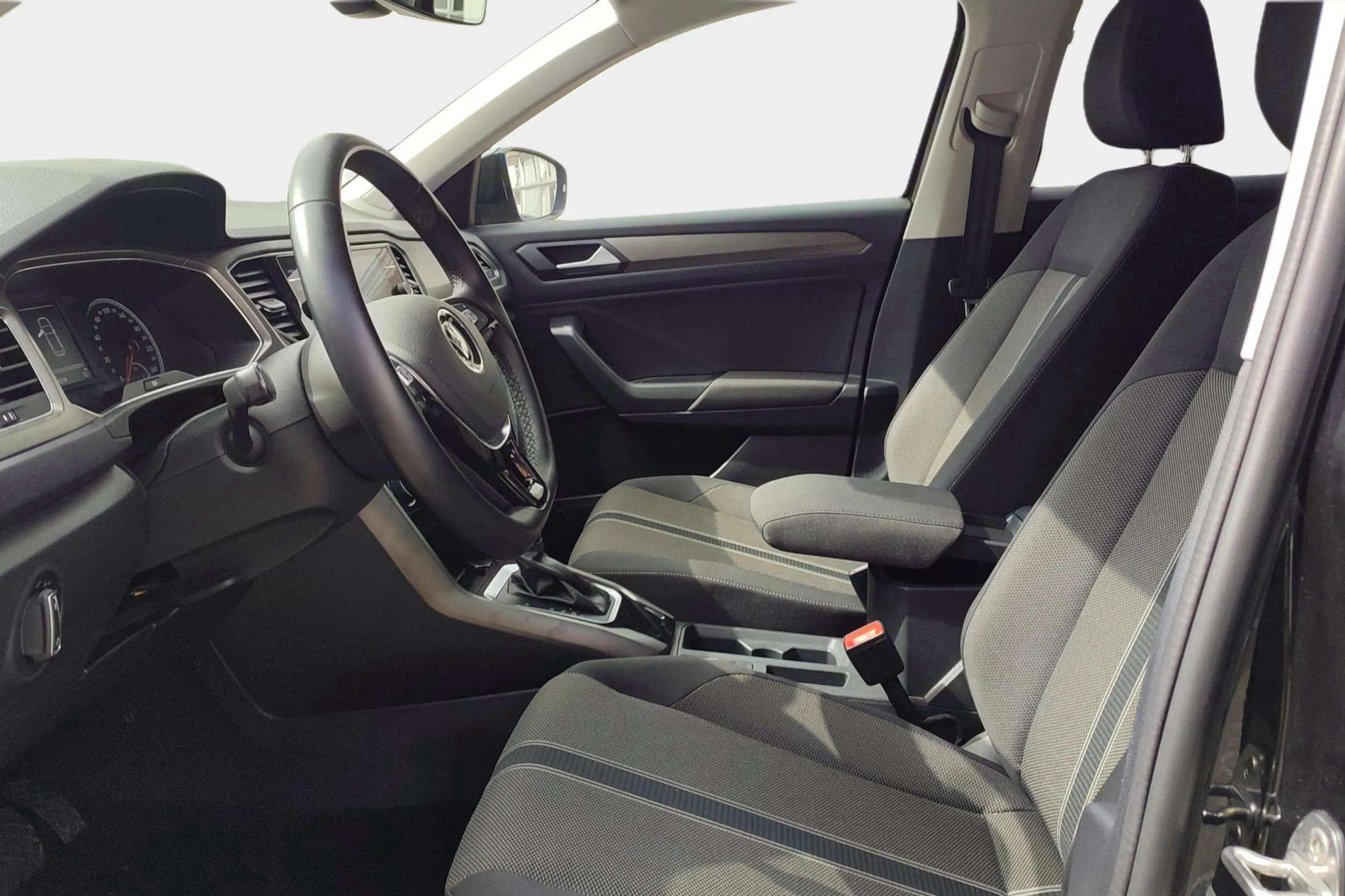 Volkswagen T-Roc Advance Style 1.5 TSI DSG - foto 27