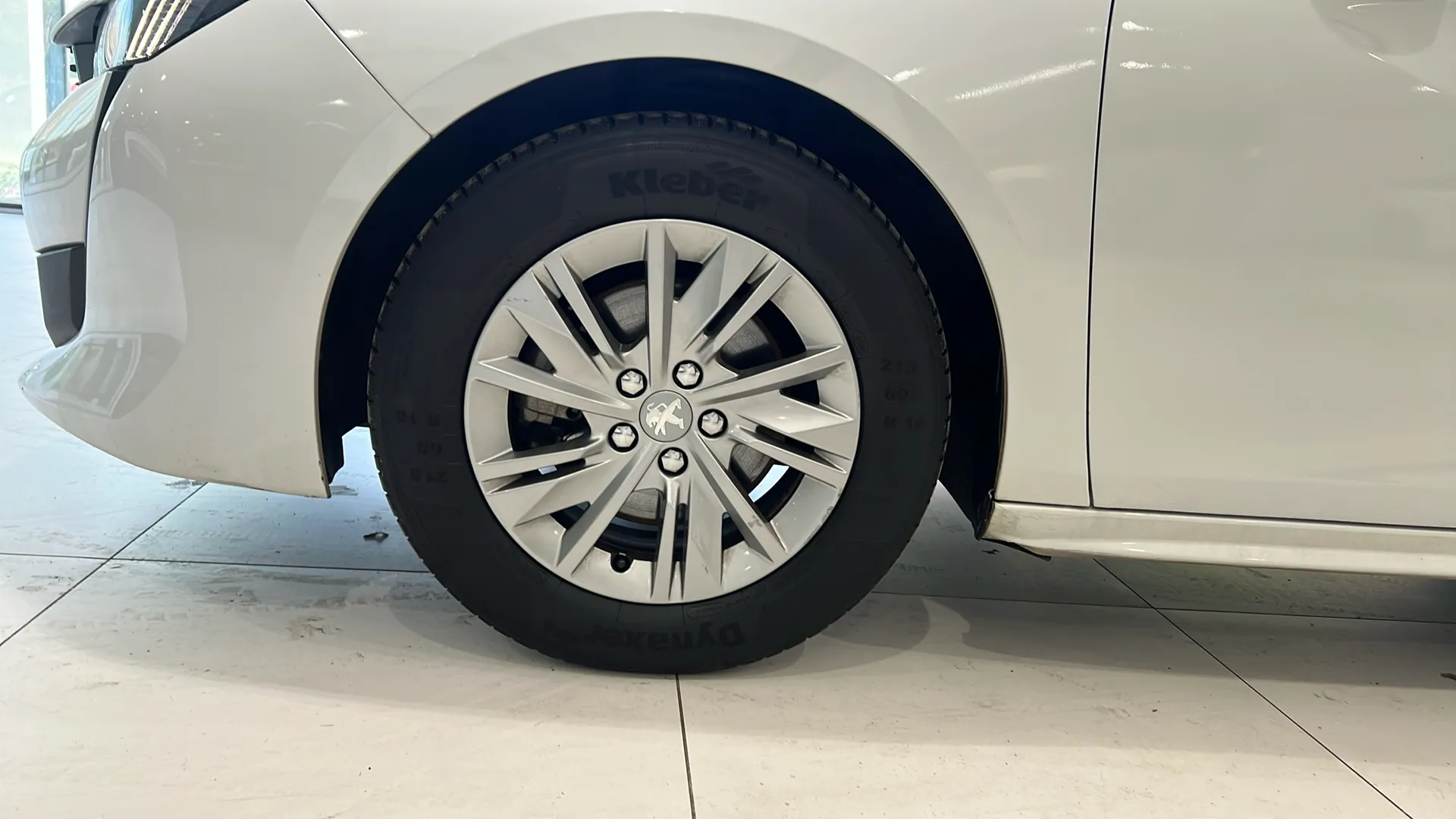 Peugeot 508 Active BlueHDi 130 EAT8 - foto 19