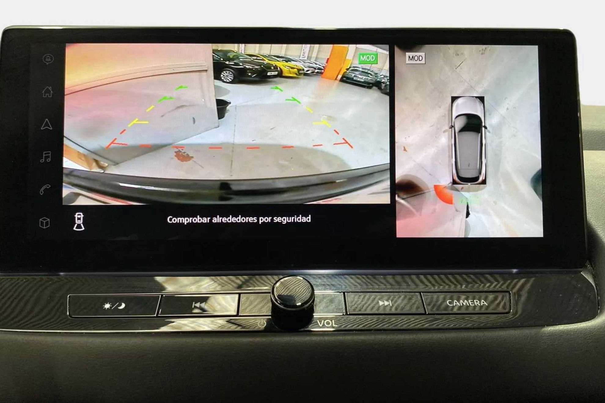 Nissan Qashqai DIG-T Xtronic N-Connecta - foto 31