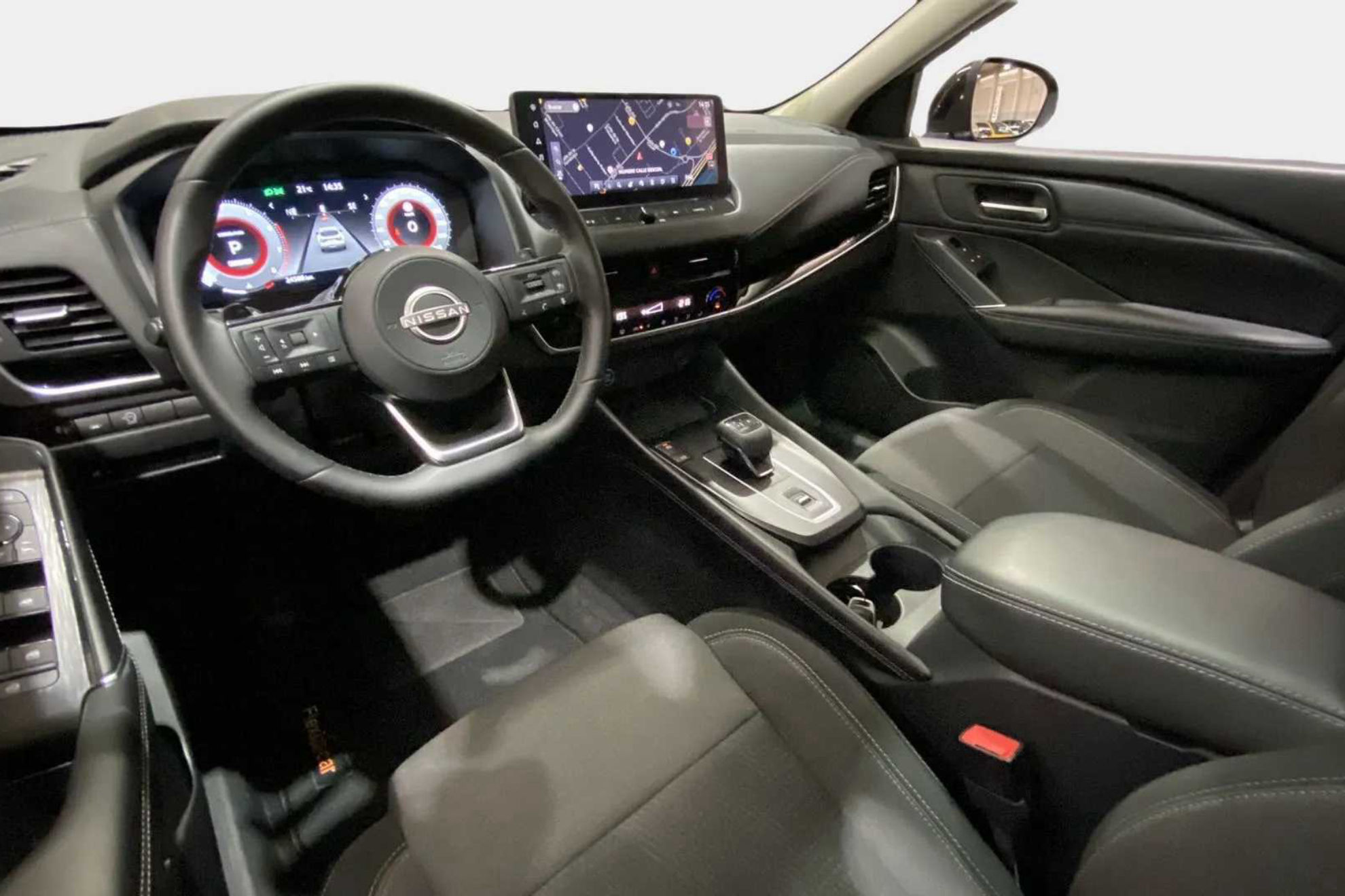 Nissan Qashqai DIG-T Xtronic N-Connecta - foto 36