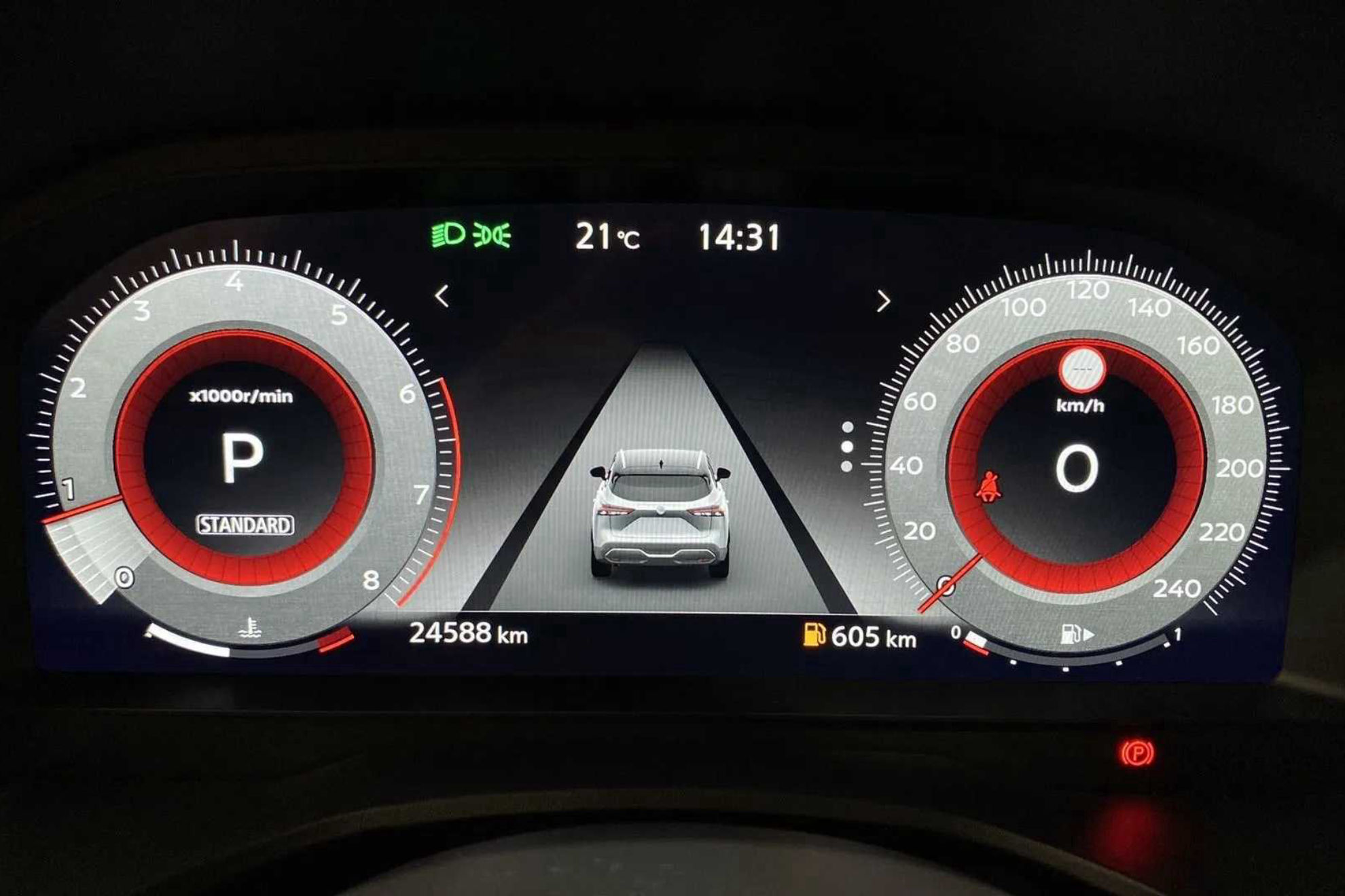 Nissan Qashqai DIG-T Xtronic N-Connecta - foto 24