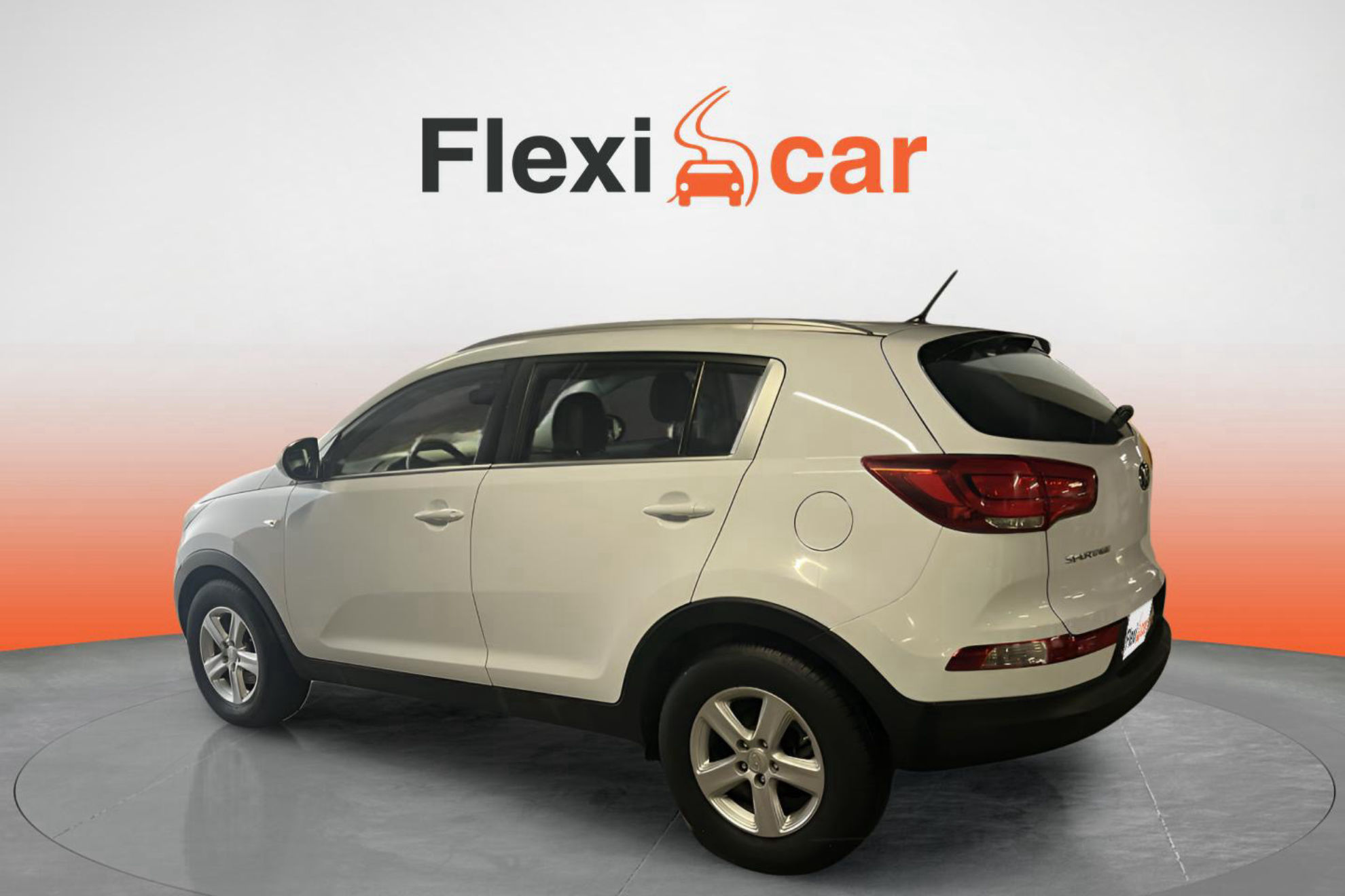 Kia Sportage 1.6 GDI Basic 4x2 - foto 4