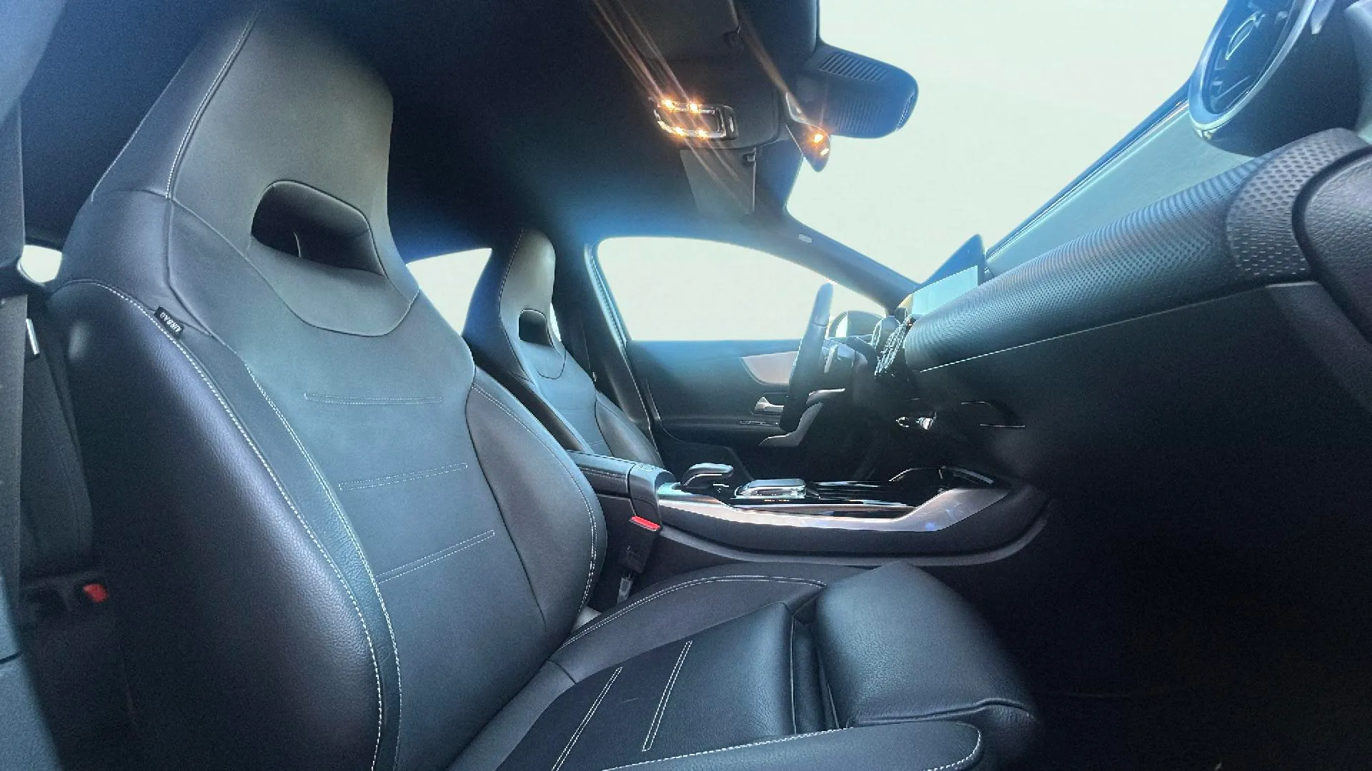 Mercedes-Benz Clase A Mercedes-AMG A 35 4MATIC+ - foto 14