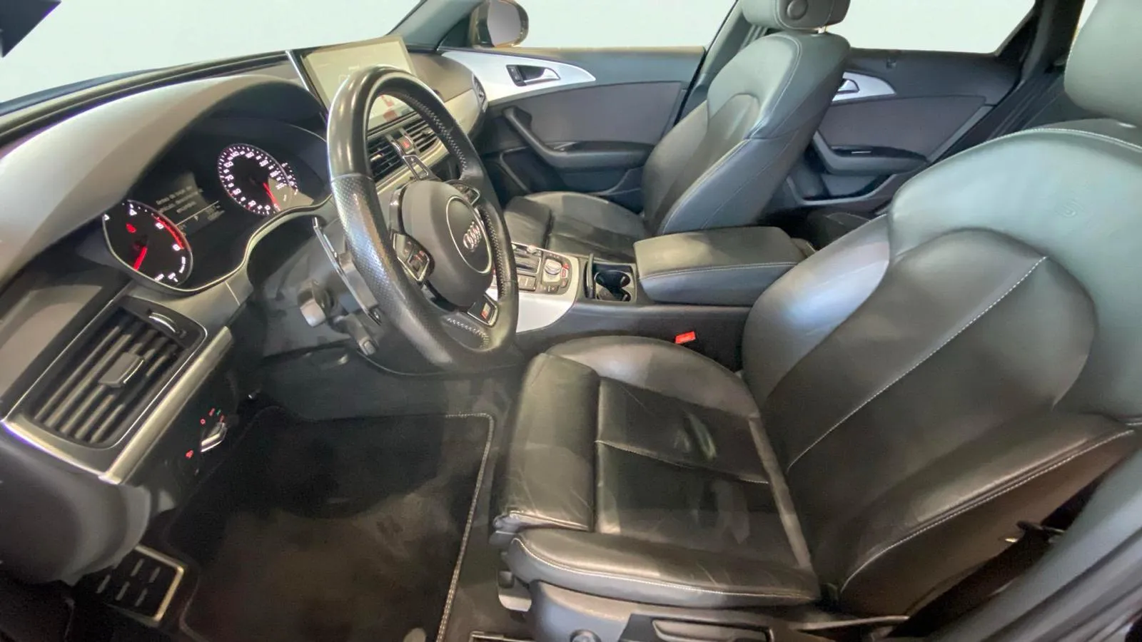Audi A6 Black line ed 3.0 TDI Q tipt Avant - foto 31