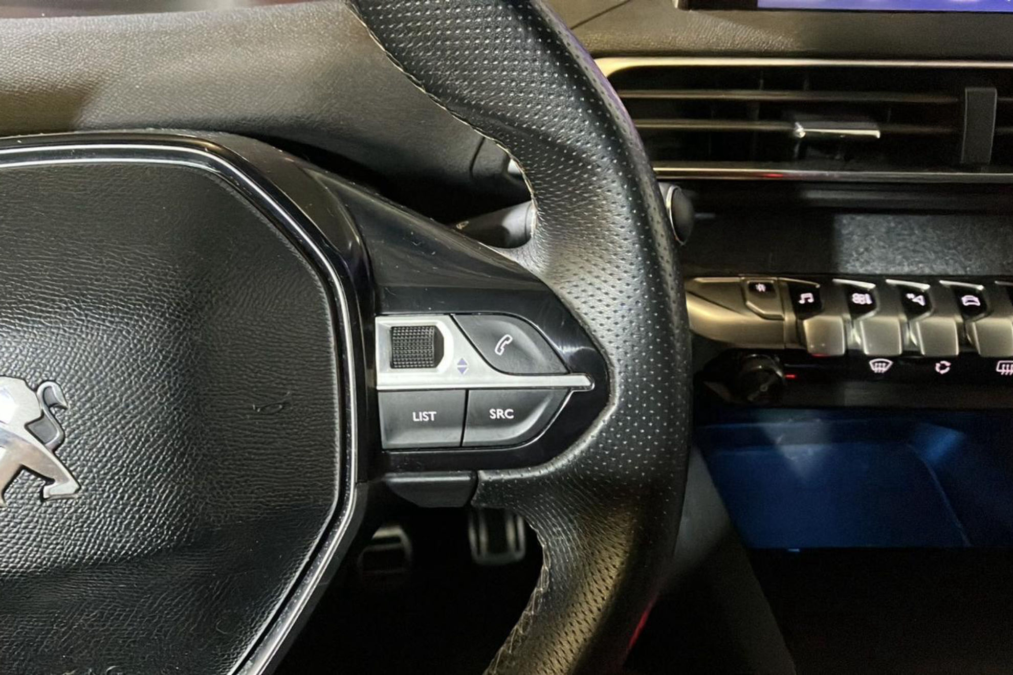 Peugeot 3008 1.2 PureTech Allure - foto 16